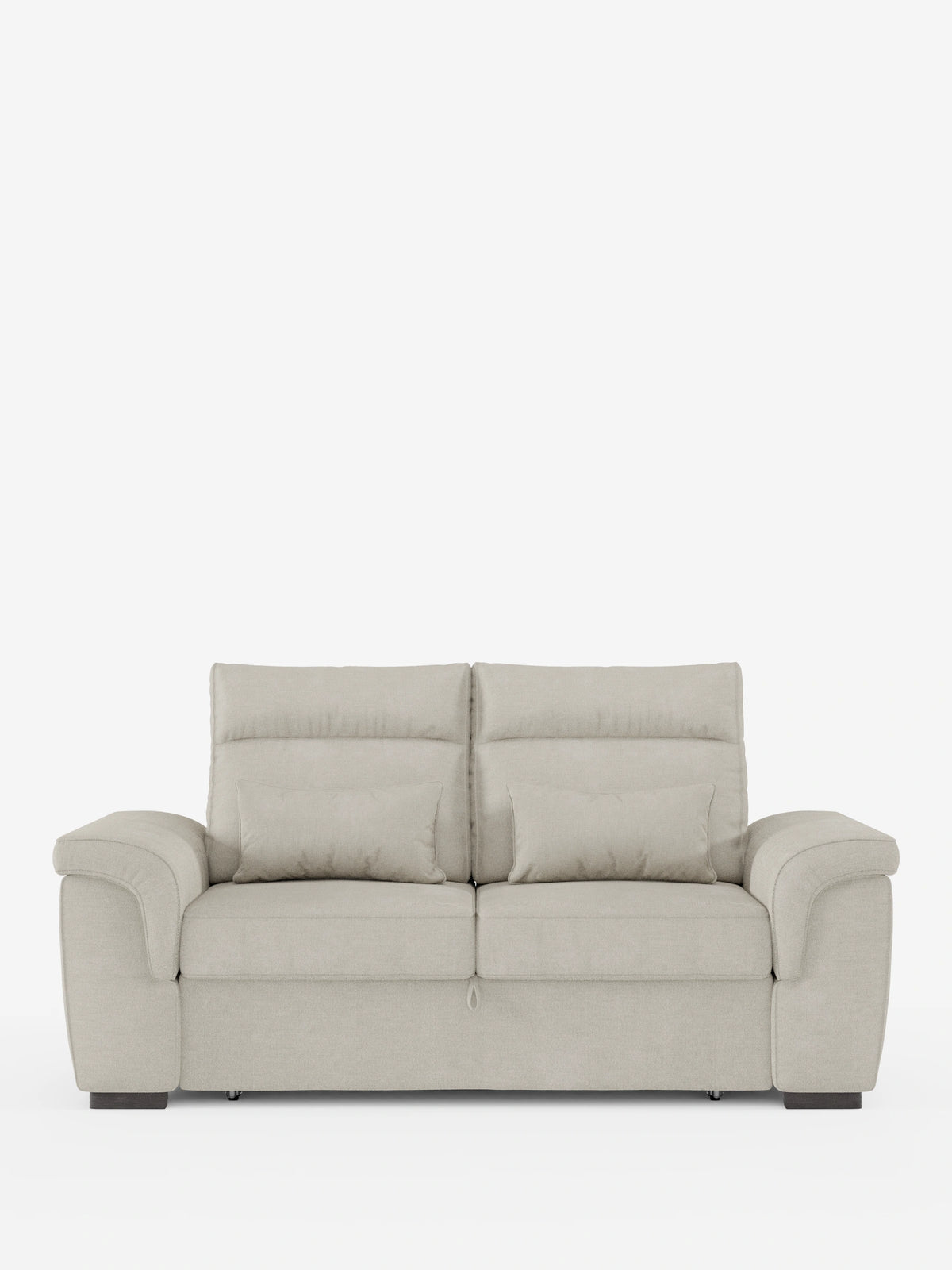 Il divano Ischia a 3 posti con pouf estraibile e schienali traslanti in tessuto misto lino smacchiabile è un divano a 3 posti color beige chiaro, dotato di due cuscini dello schienale, due cuscini decorativi e braccioli ricurvi, con piedini a blocco scuri su sfondo bianco.