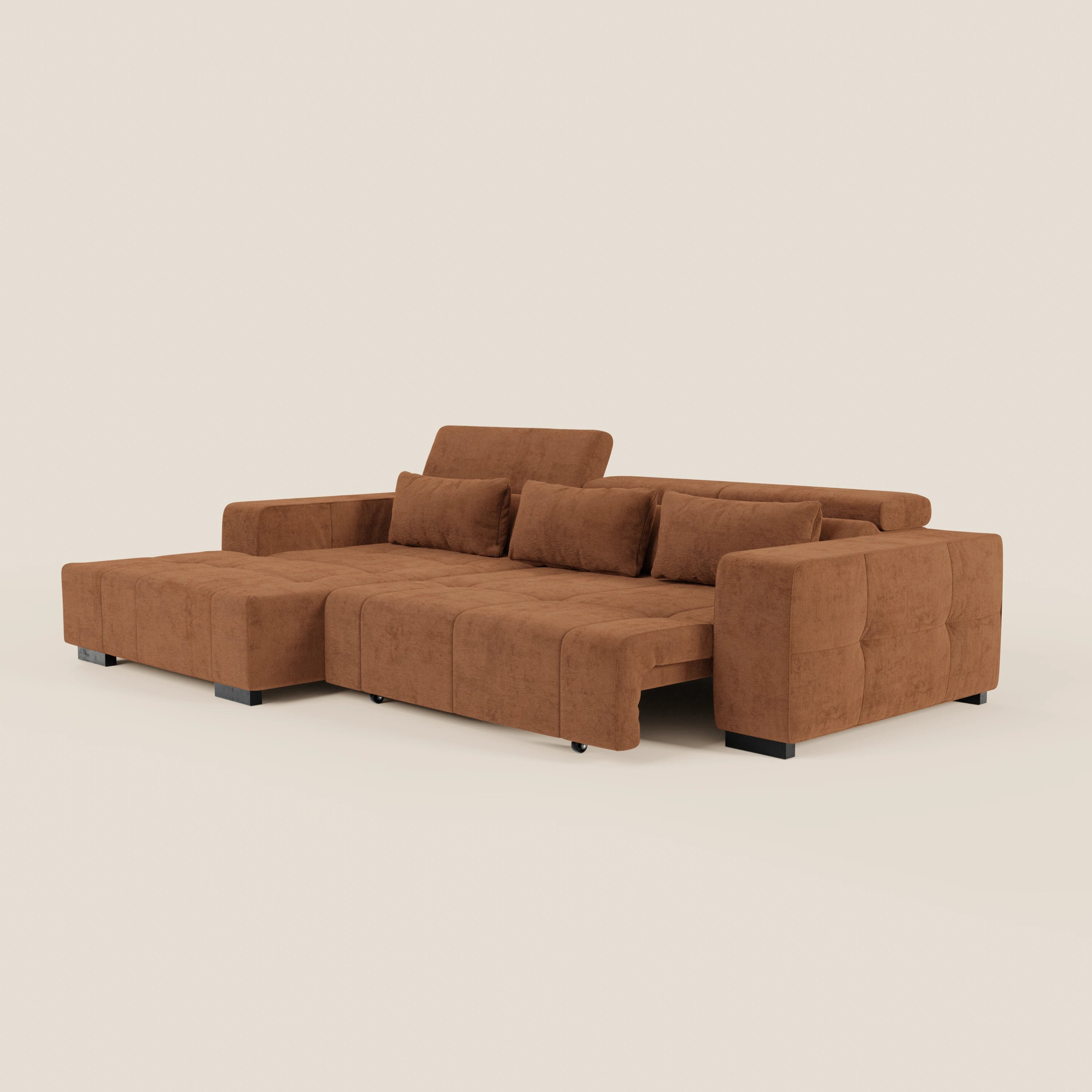 Il Monarch Divano angolare con penisola SINISTRO di Divani.Store è un divano moderno a L da 299 cm in tessuto smacchiabile T31 Ruggine, dotato di estensione elettrica della seduta, poggiatesta reclinabili, ampi braccioli, cuscini e gambe corte nere.