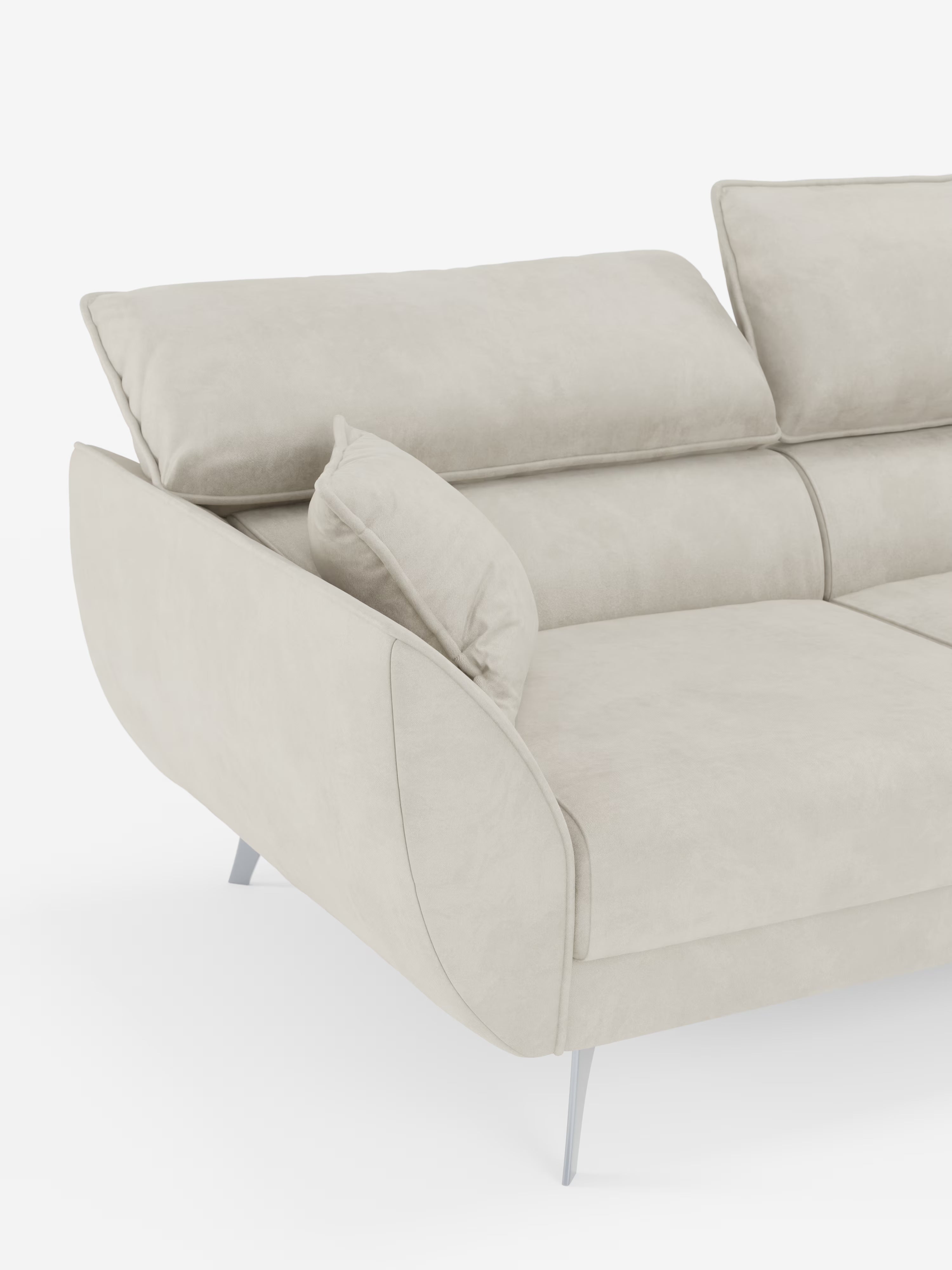 Scopri il comfort moderno con il divano Michelangelo 4 Posti di Divani.Store: un divano componibile beige chiaro realizzato in elegante tessuto vellutino T30 resistente alle macchie. Questo divano dal design minimalista presenta tre sedute estensibili, poggiatesta reclinabili, un rivestimento liscio, cuscini dello schienale angolati, un cuscino laterale abbinato e raffinate gambe in metallo. L’immagine mostrata mette in risalto l’angolo sinistro del divano su uno sfondo bianco.