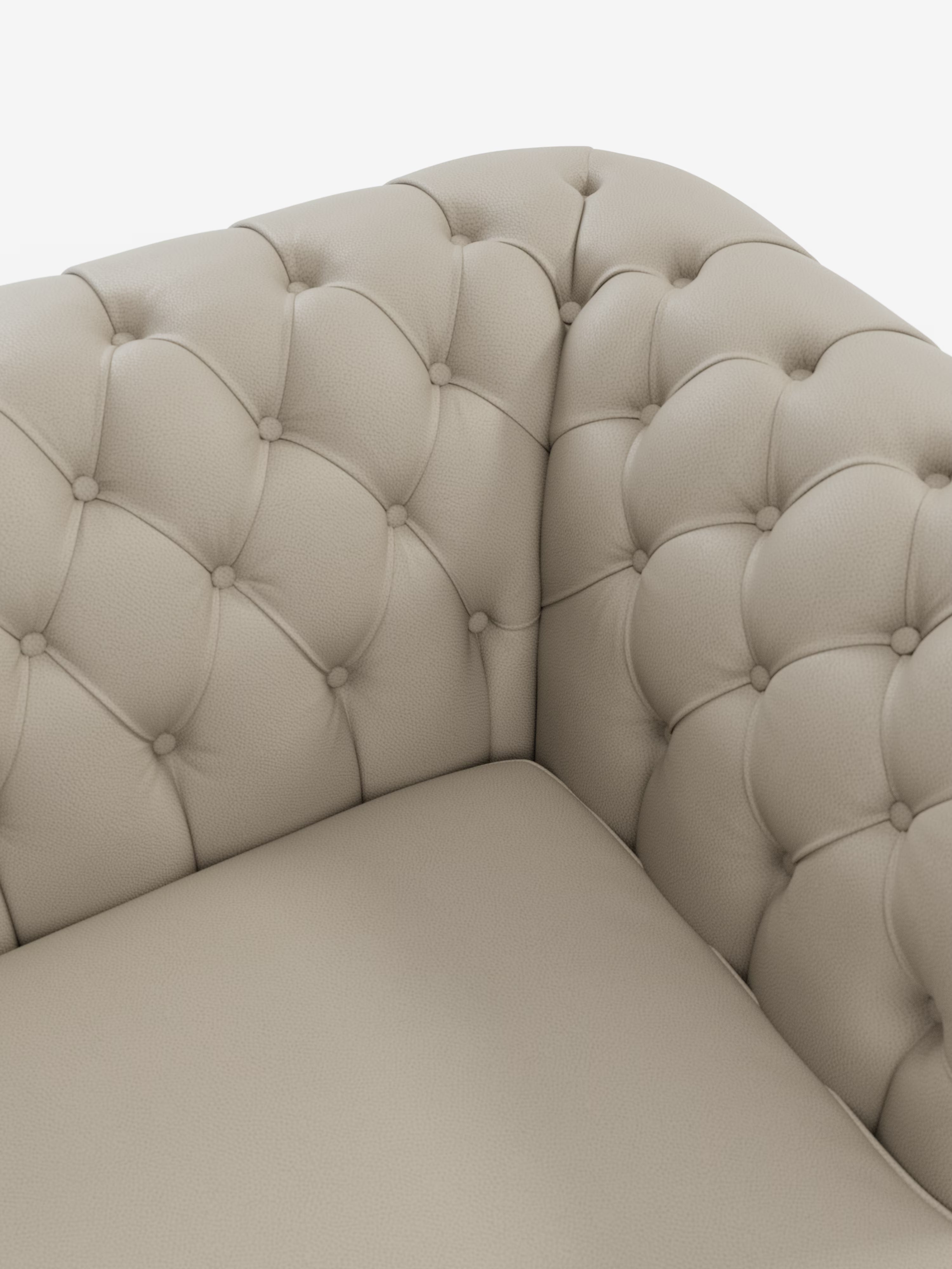 Primo piano del Chester – Divano Chesterfield in vera pelle spessorata a 2 e 3 posti di Divani.Store, caratterizzato da un angolo in pelle beige trapuntata con profondi bottoni decorativi e una morbida trama imbottita. Il rivestimento con motivo a rombi riprende il classico stile Chesterfield, mentre la seduta e lo schienale imbottiti offrono un comfort eccezionale. Questo elegante divano di fattura italiana in vera pelle risalta su uno sfondo bianco a tinta unita.