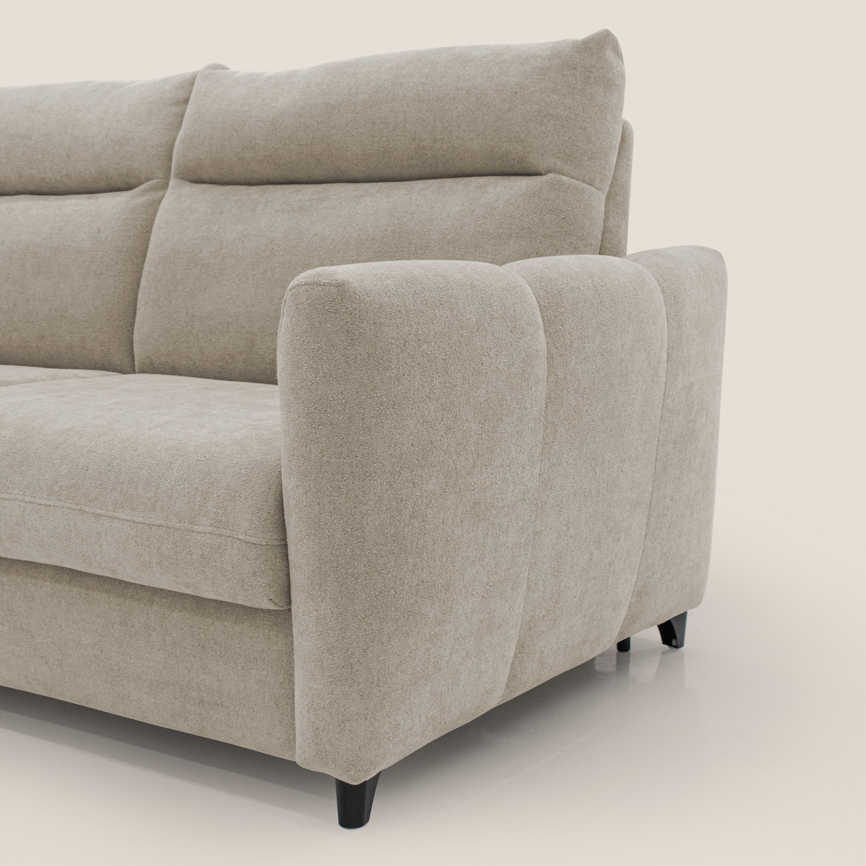 Peonia divano letto scandinavo con materasso H18 cm e morbido e alto schienale in tessuto Bouclé impermeabile T07 beige - divani.store