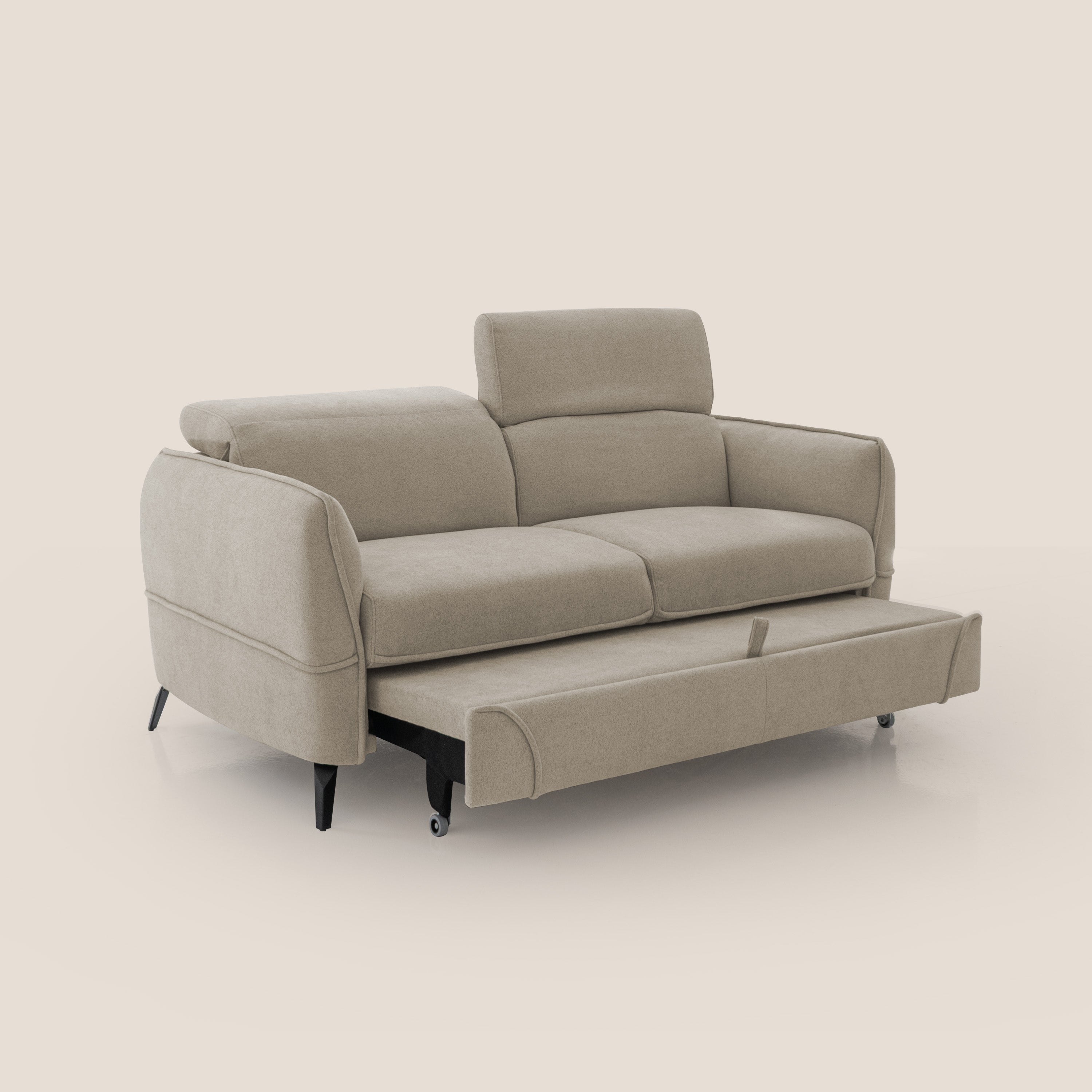 Bloom Divano con poggiapiedi estraibile piedini alti e poggiatesta reclinabili in tessuto bouclé impermeabile T07 beige - divani.store