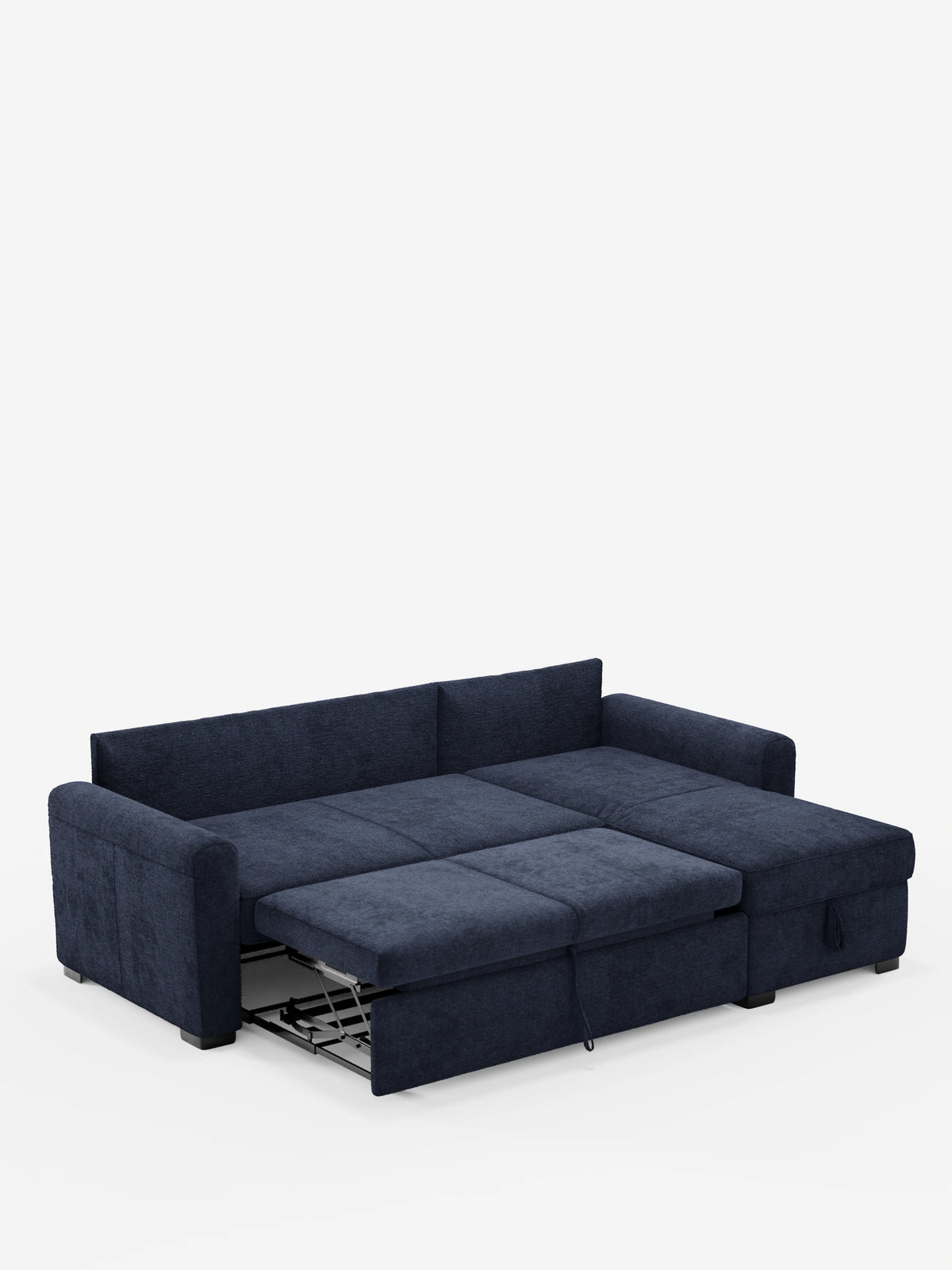 Un divano letto Ottaviano blu scuro con letto estraibile, penisola reversibile e contenitore in tessuto materico smacchiabile, dotato di braccioli squadrati e vano contenitore sotto la chaise longue.