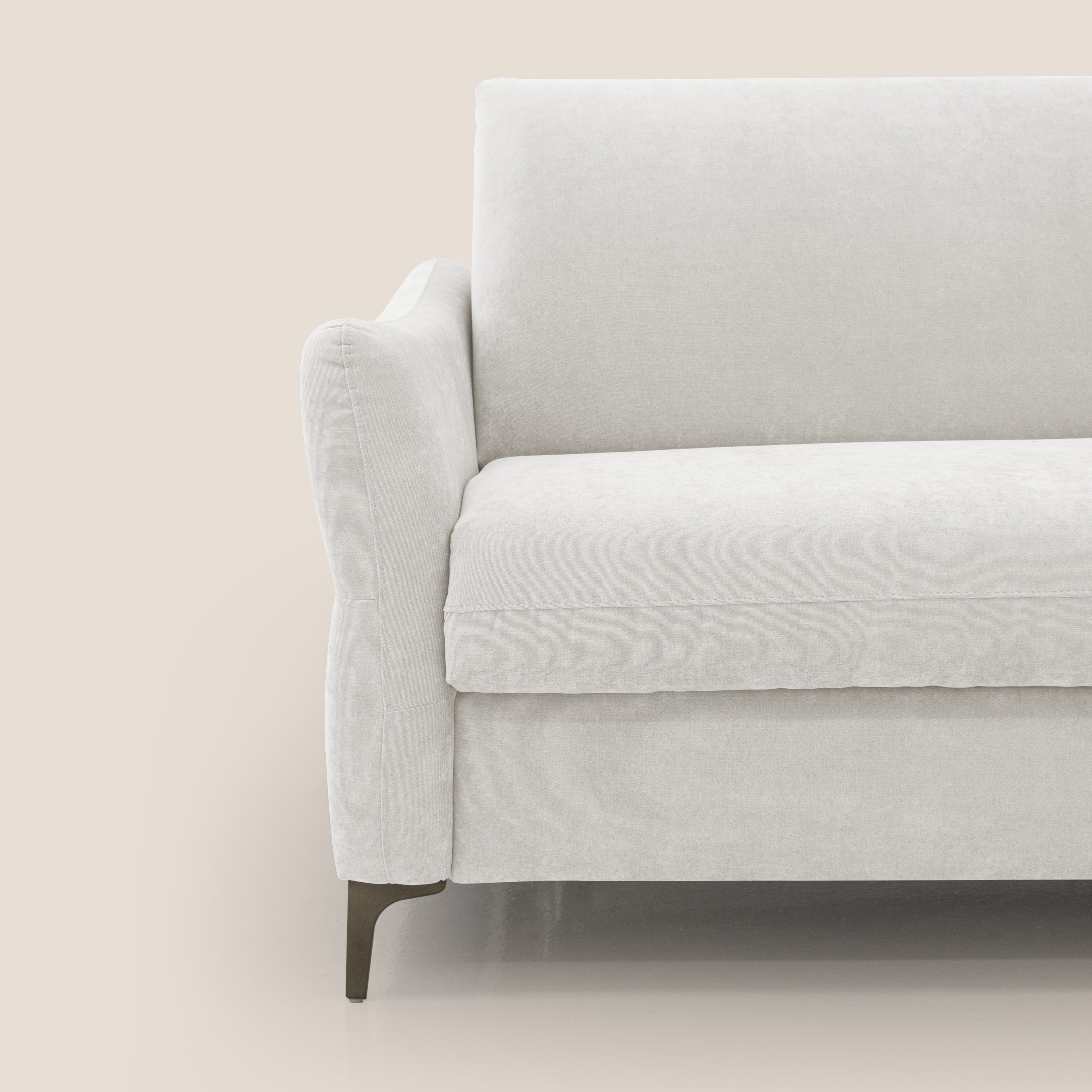 Dalia divano letto con materasso H18 cm e piedi alti in raffinato tessuto smacchiabile T17 bianco - divani.store
