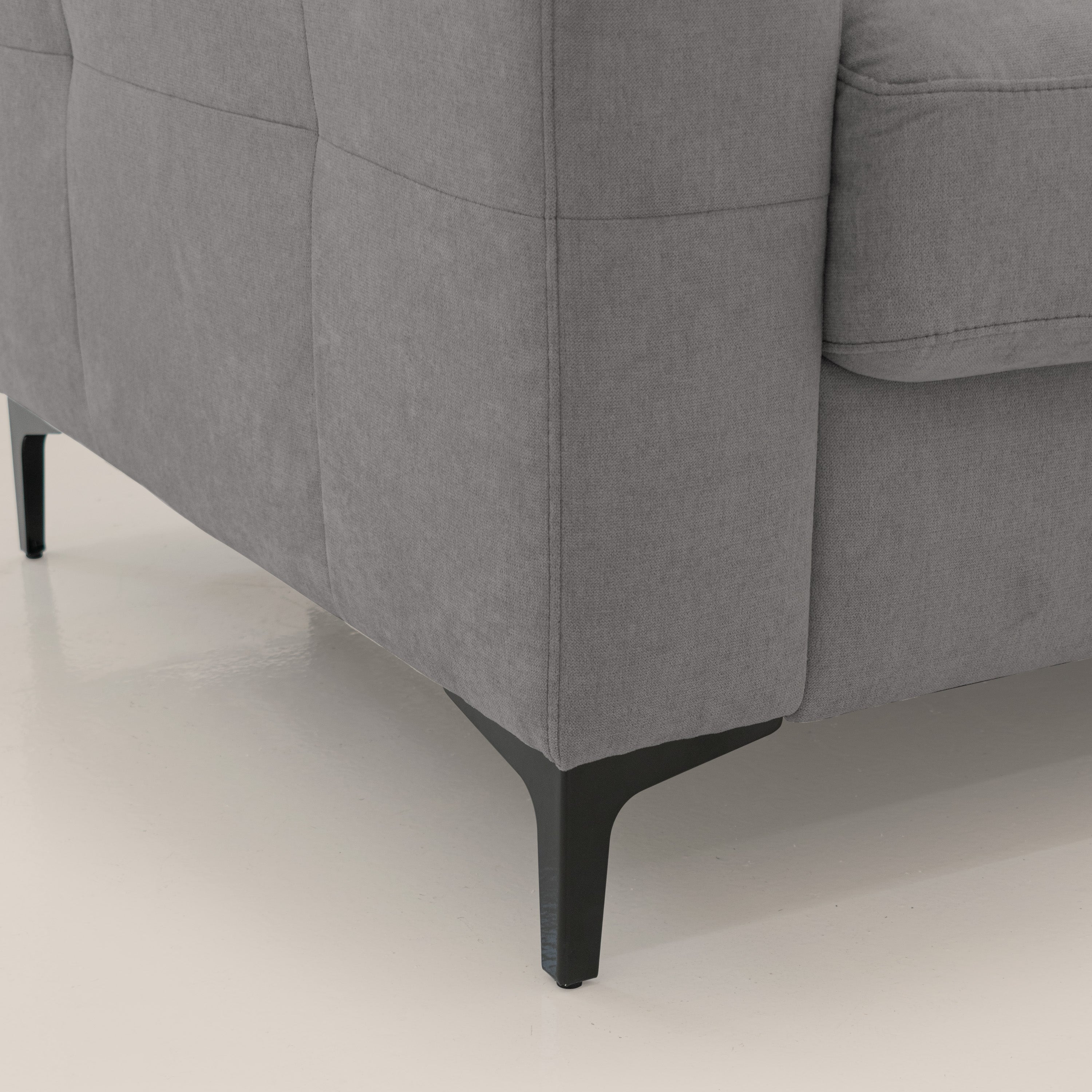 Gardenia divano letto materasso alto 18 cm con poggiatesta reclinabili e rivestimento impermeabile T02 grigio - divani.store