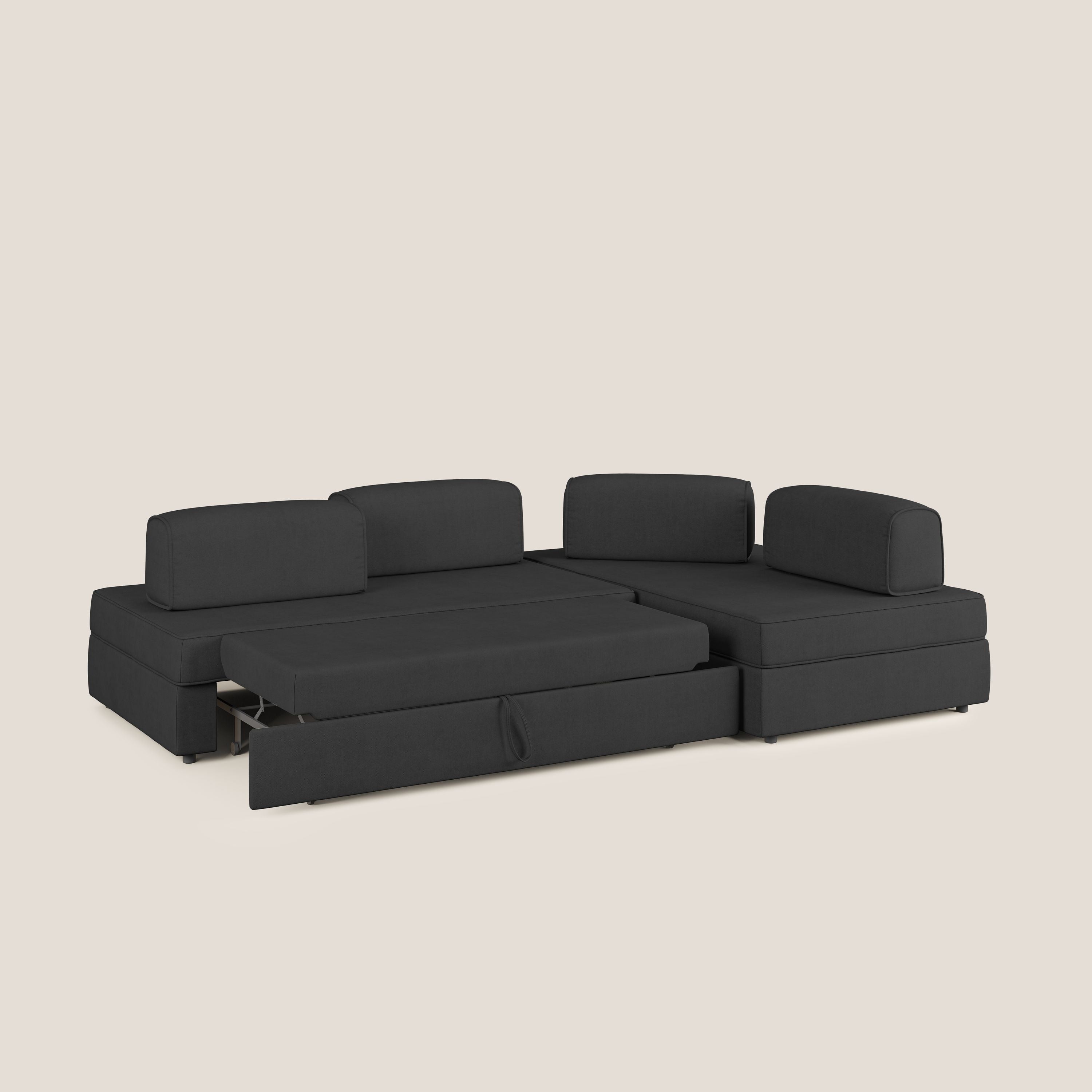 Liberty divano angolare con pouf estraibile e schienali movibili in tessuto morbido impermeabile T02 nero - divani.store