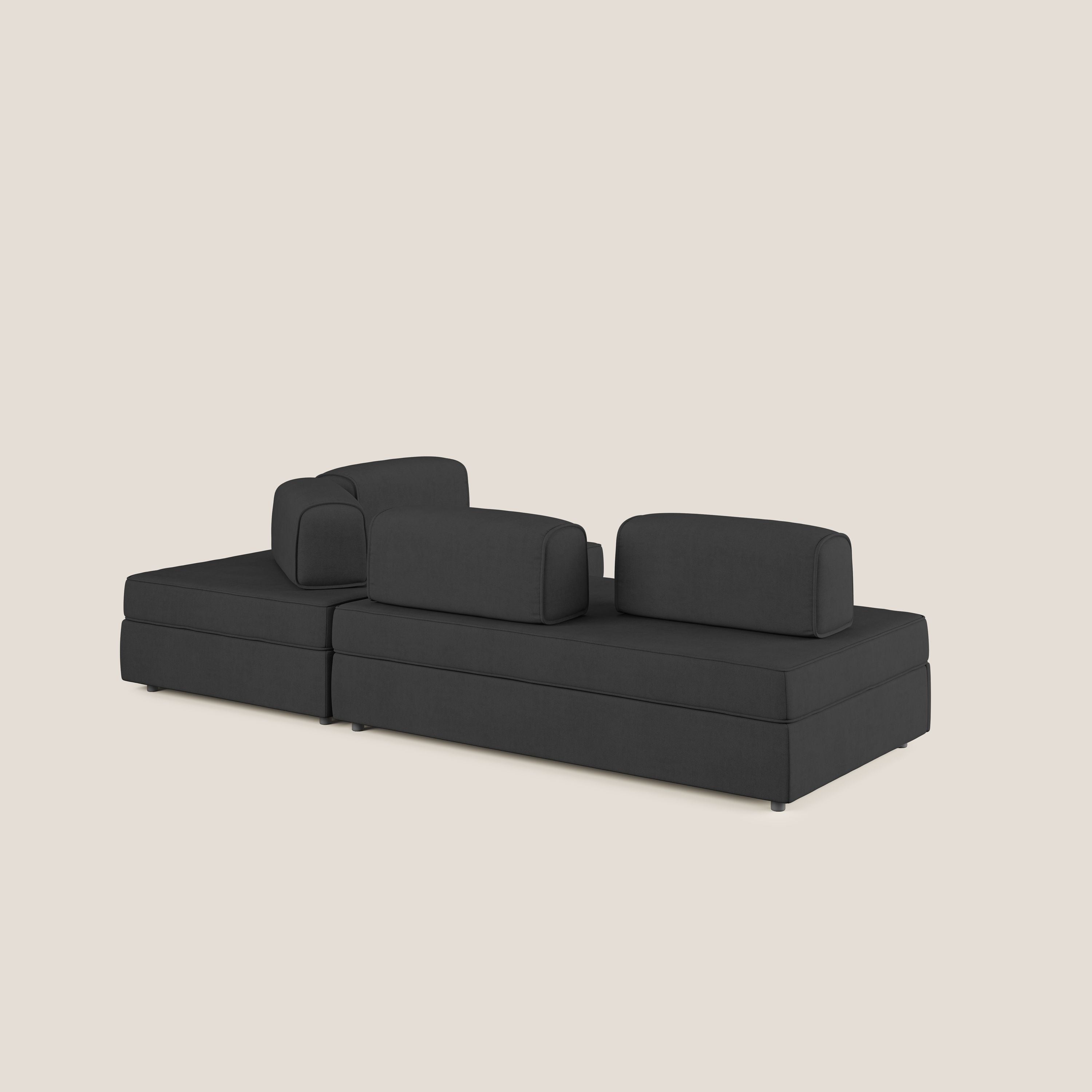 Liberty divano angolare con pouf estraibile e schienali movibili in tessuto morbido impermeabile T02 nero - divani.store