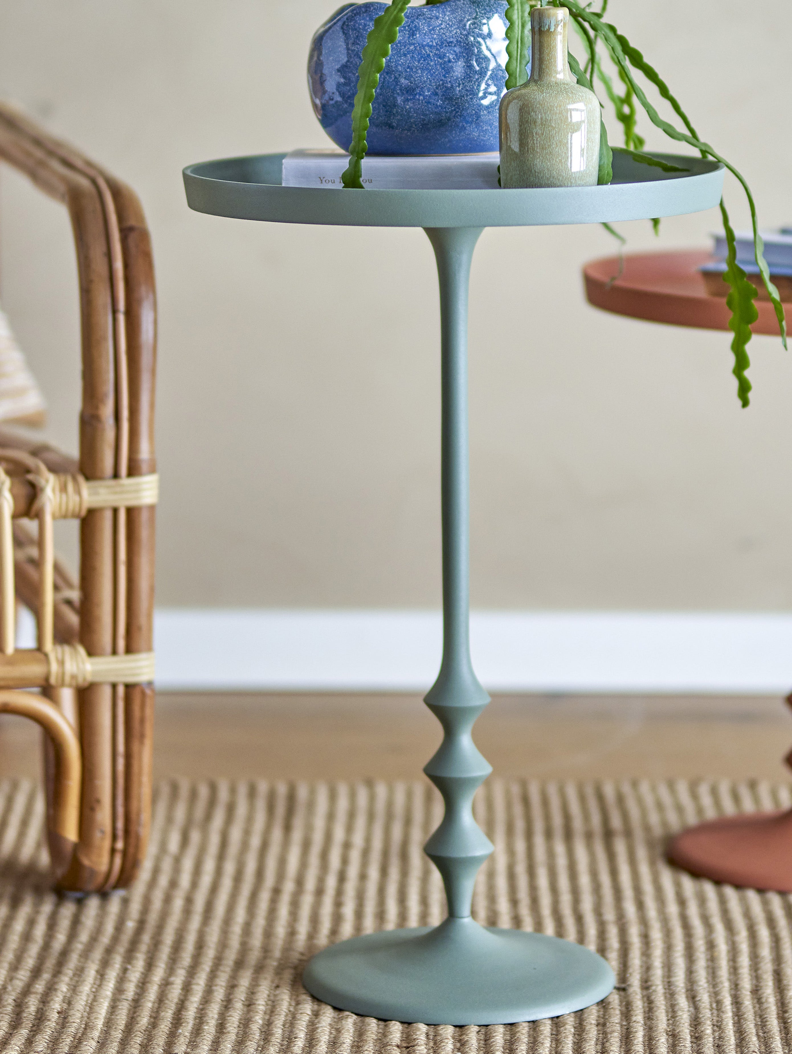 Anjou tavolino da appoggio elegante in metallo verde - divani.store