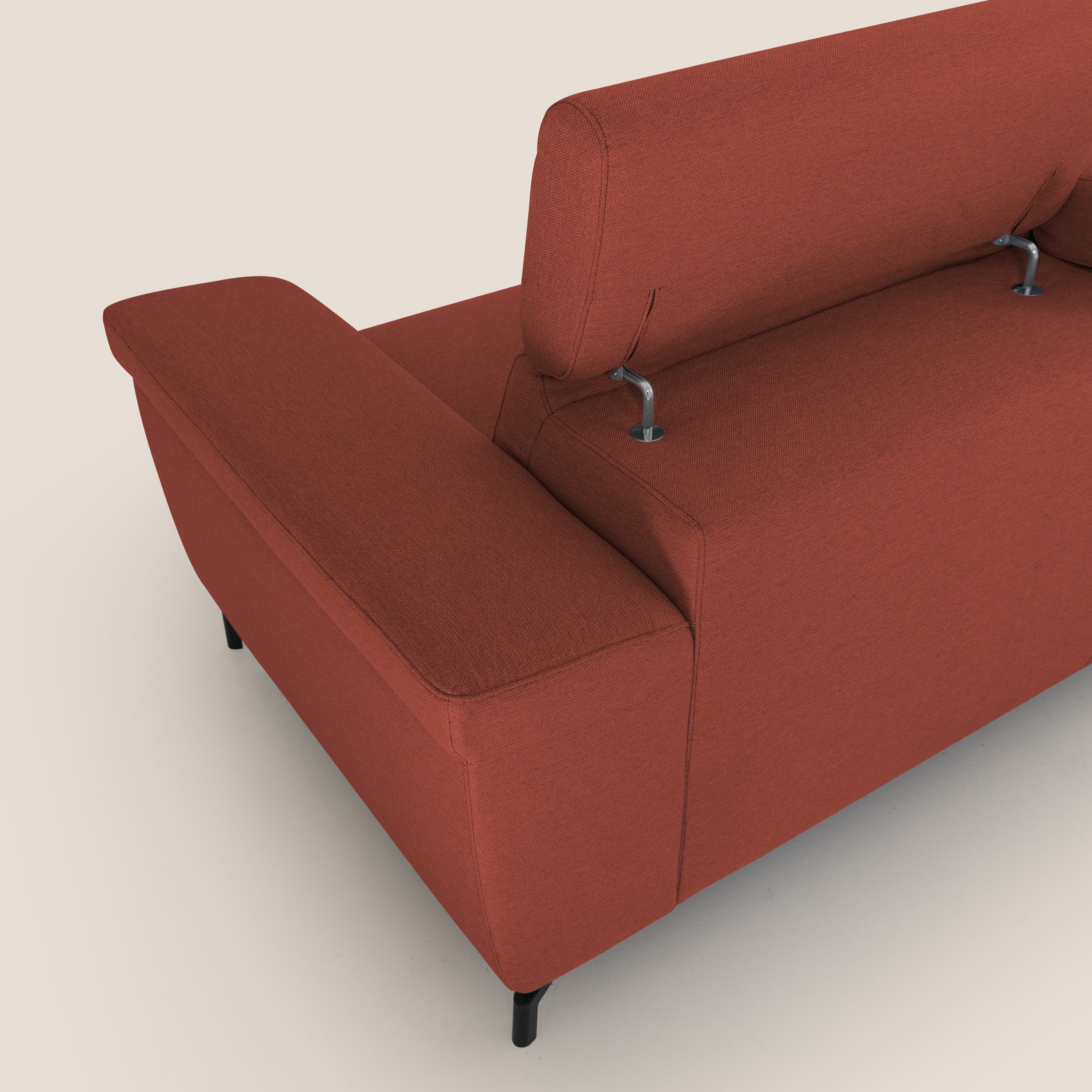 Aisha Divano con poggiapiedi estraibile piedini alti e poggiatesta reclinabili in tessuto Smacchiabile T05 rosso - divani.store