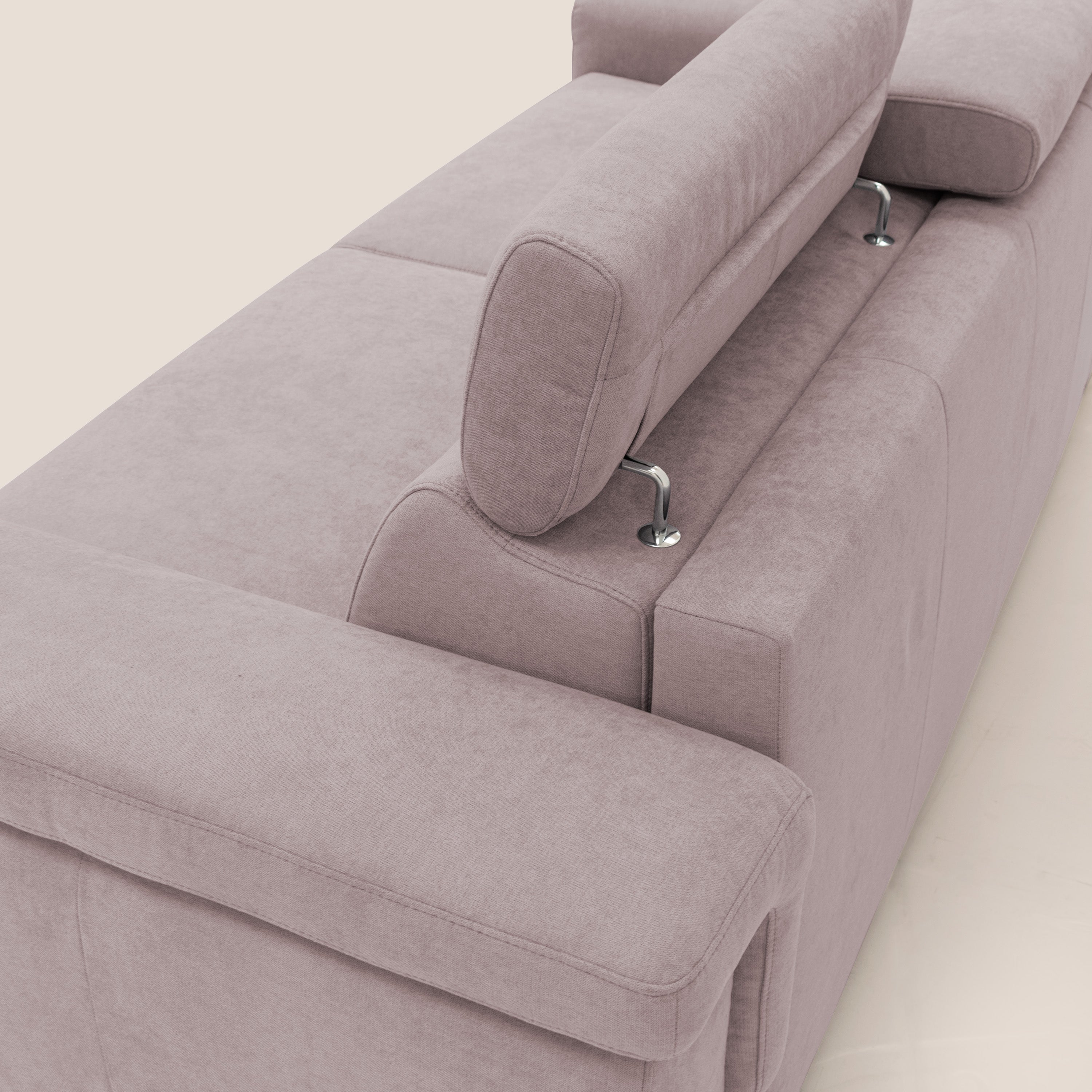 Giunone divano letto con materasso alto 18 cm e poggiatesta reclinabili in tessuto impermeabile T02 rosa - divani.store
