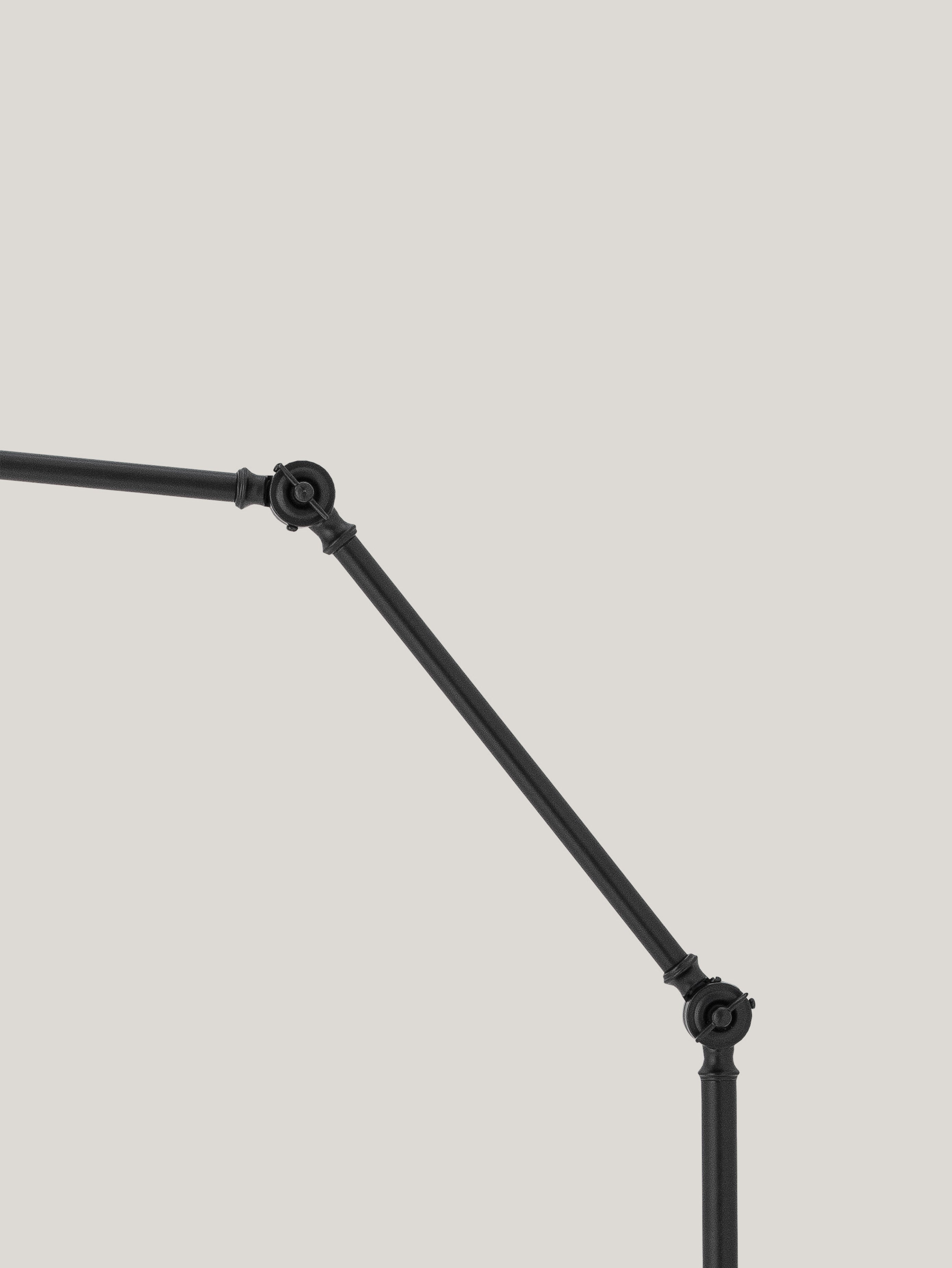 Barca lampada da terra in metallo nero regolabile - divani.store