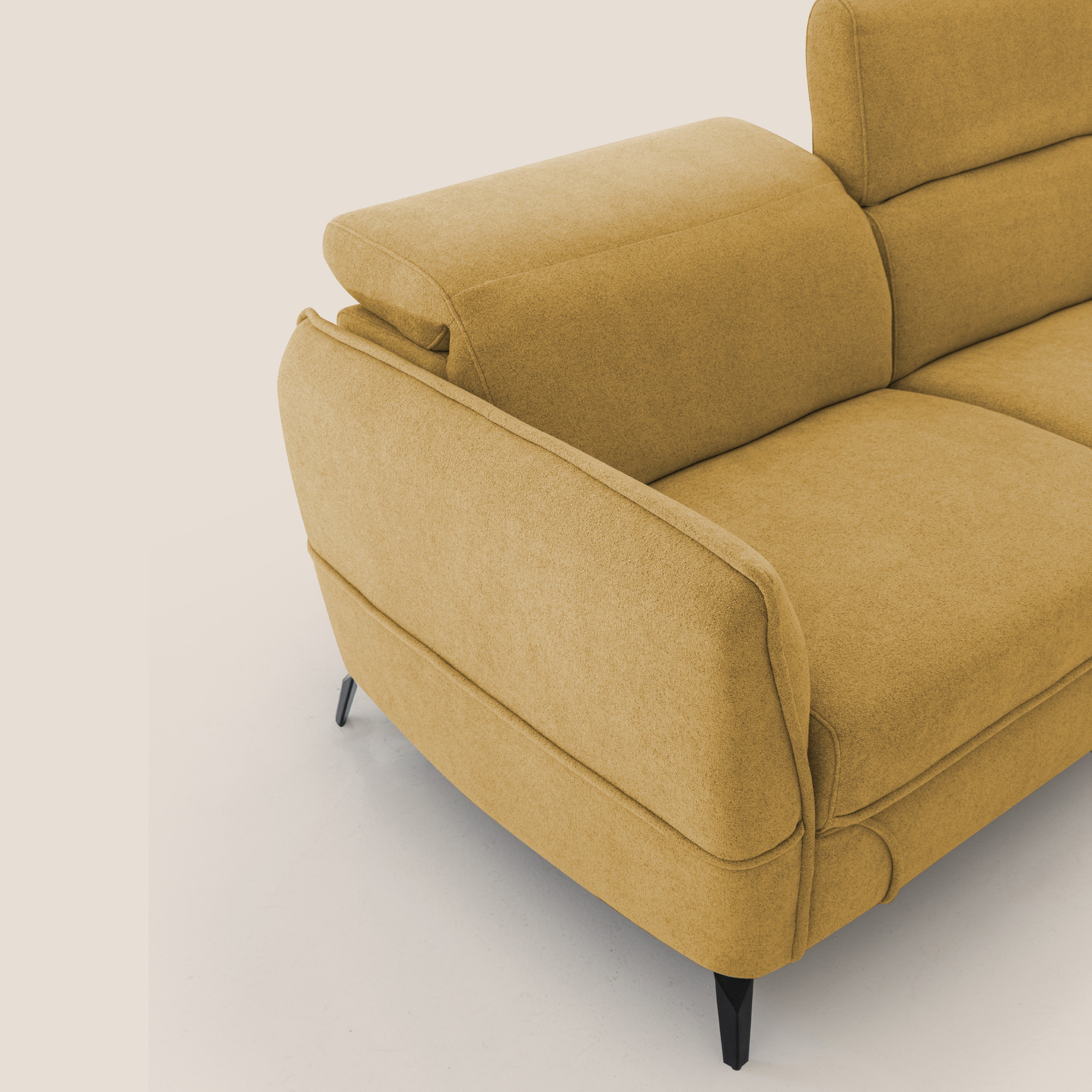 Bloom Divano con poggiapiedi estraibile piedini alti e poggiatesta reclinabili in tessuto bouclé impermeabile T07 giallo - divani.store