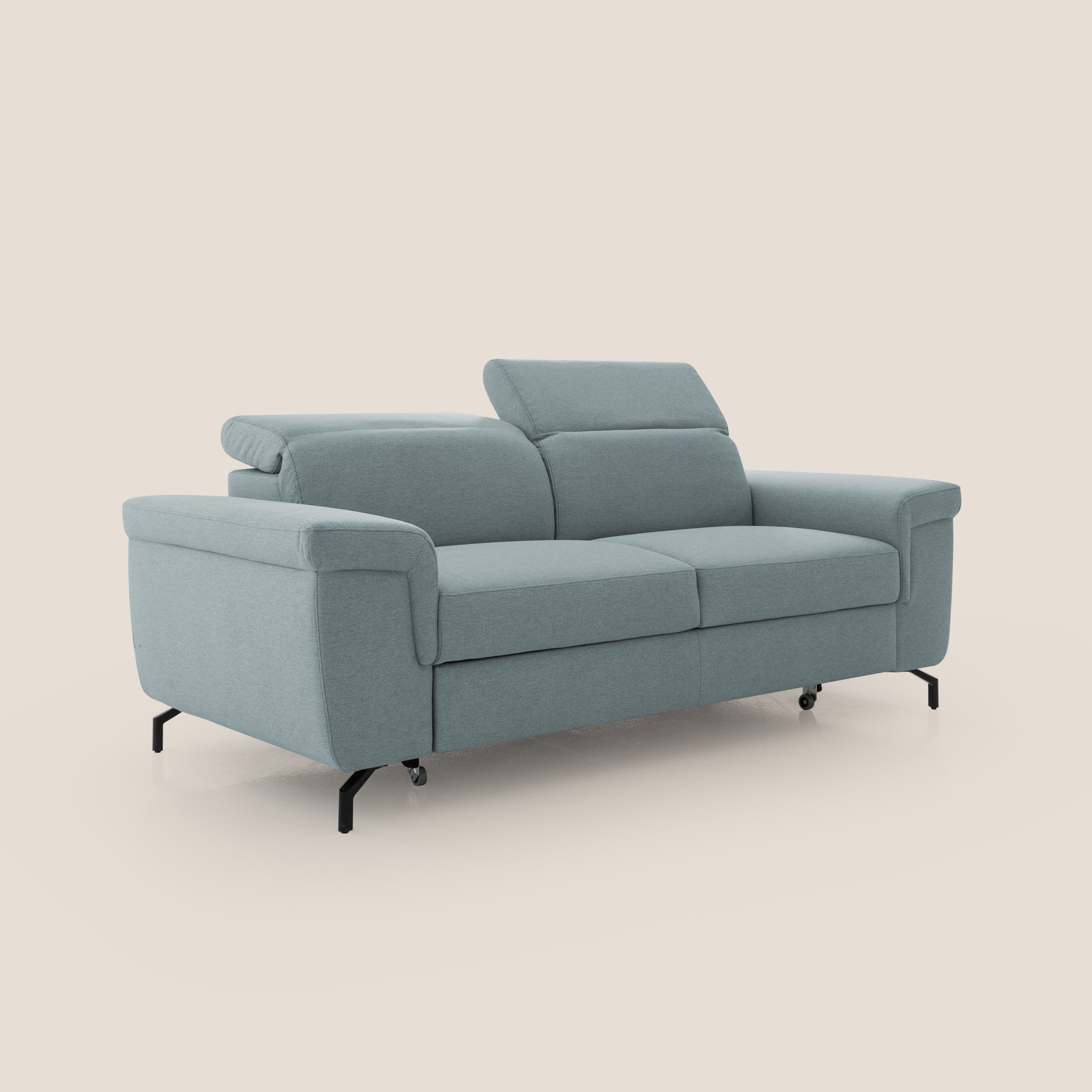 Aisha Divano con poggiapiedi estraibile piedini alti e poggiatesta reclinabili in tessuto Smacchiabile T05 carta da zucchero - divani.store