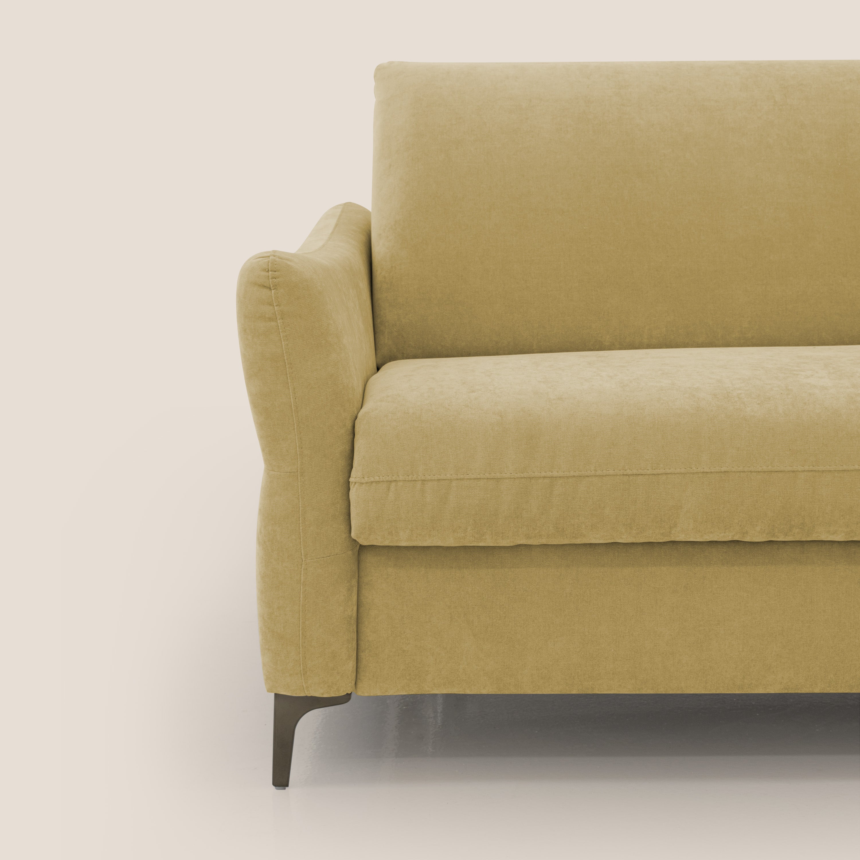 Dalia divano letto con materasso H18 cm e piedi alti in raffinato tessuto smacchiabile T17 giallo - divani.store