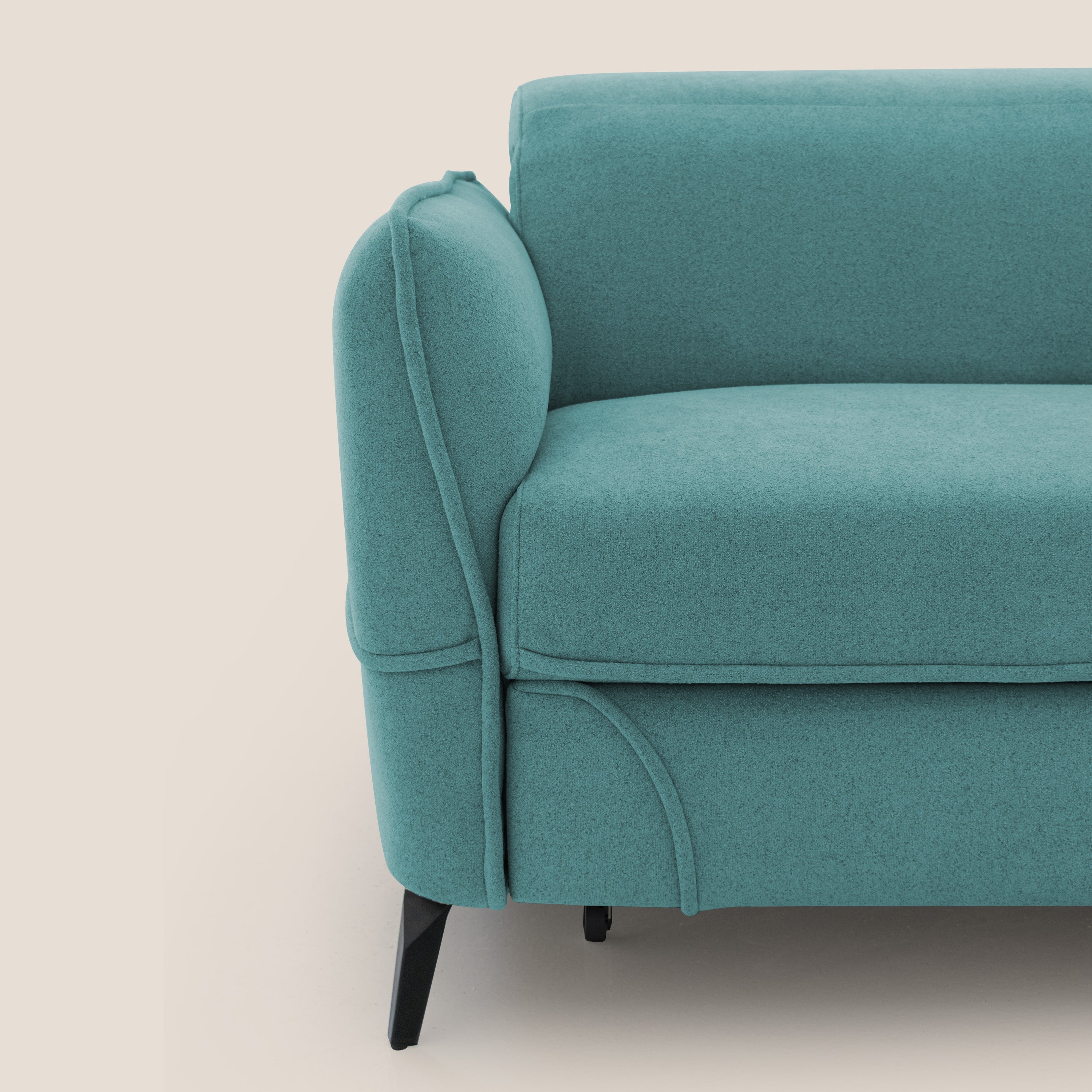 Bloom Divano con poggiapiedi estraibile piedini alti e poggiatesta reclinabili in tessuto bouclé impermeabile T07 azzurro - divani.store