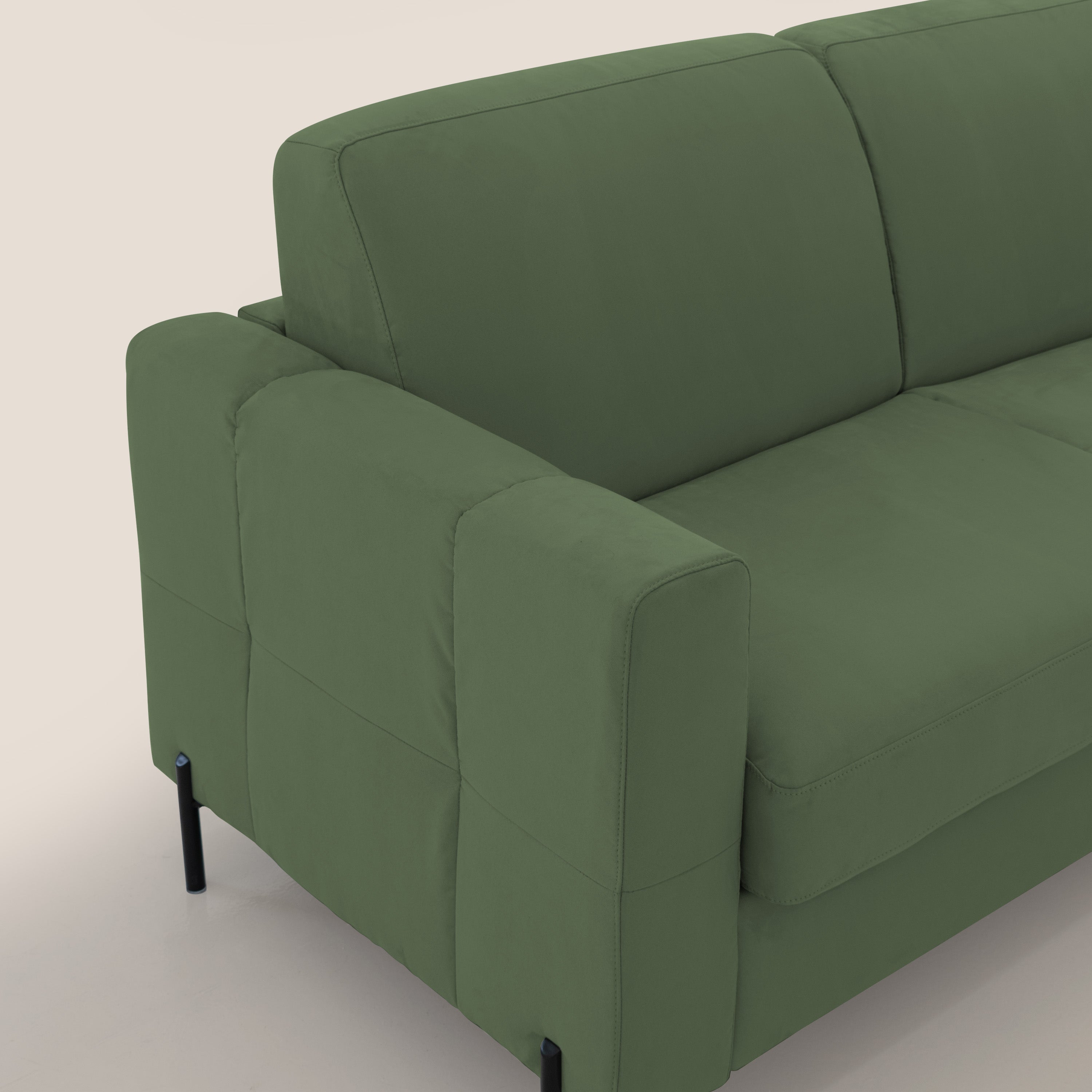 Ortensia divano letto materasso H18 cm con piedi alti in elegante microfibra smacchiabile T11 verde - divani.store
