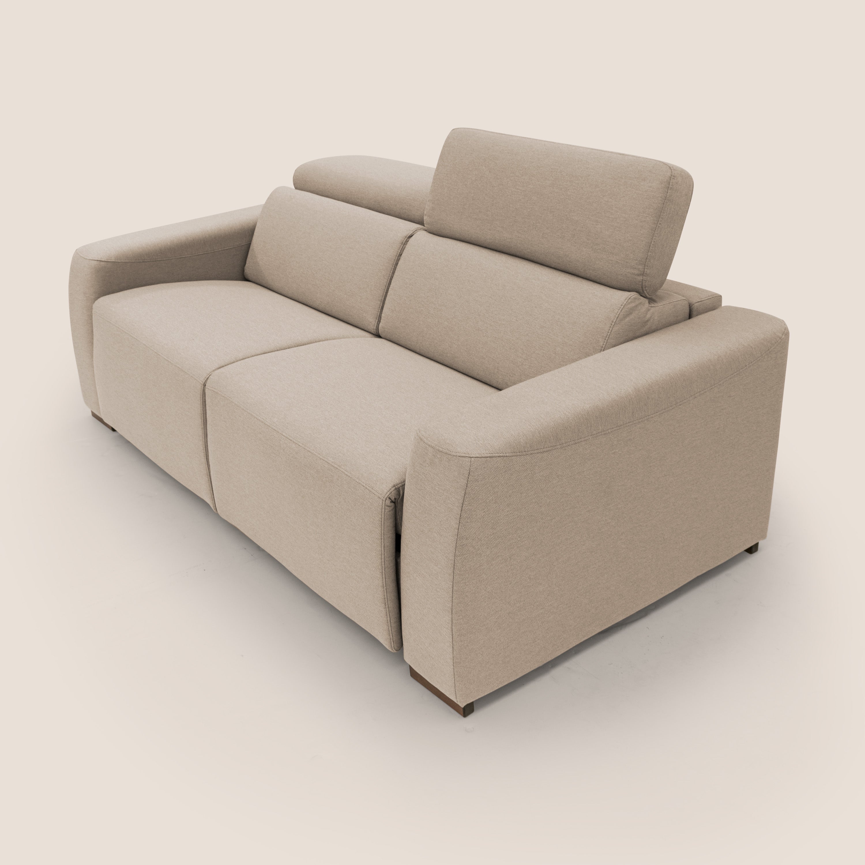 Poseidon Schlafsofa mit elektrischem Relaxmechanismus aus wasserfestem, abwaschbarem Stoff T05 beige