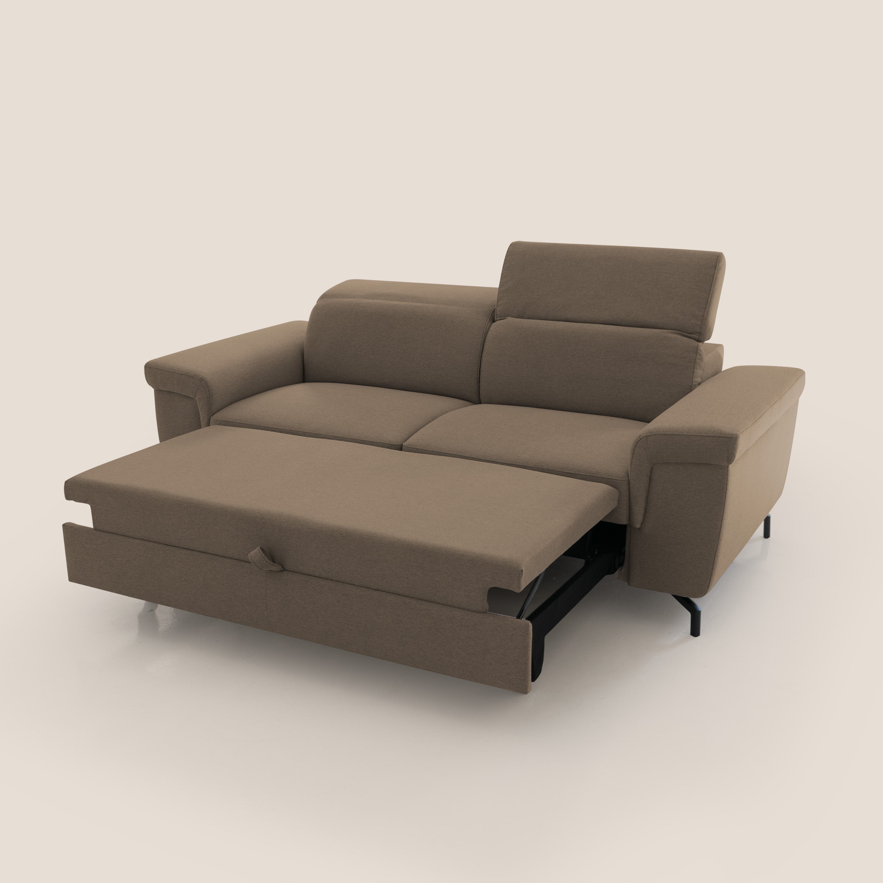 Aisha Divano con poggiapiedi estraibile piedini alti e poggiatesta reclinabili in tessuto Smacchiabile T05 marrone - divani.store