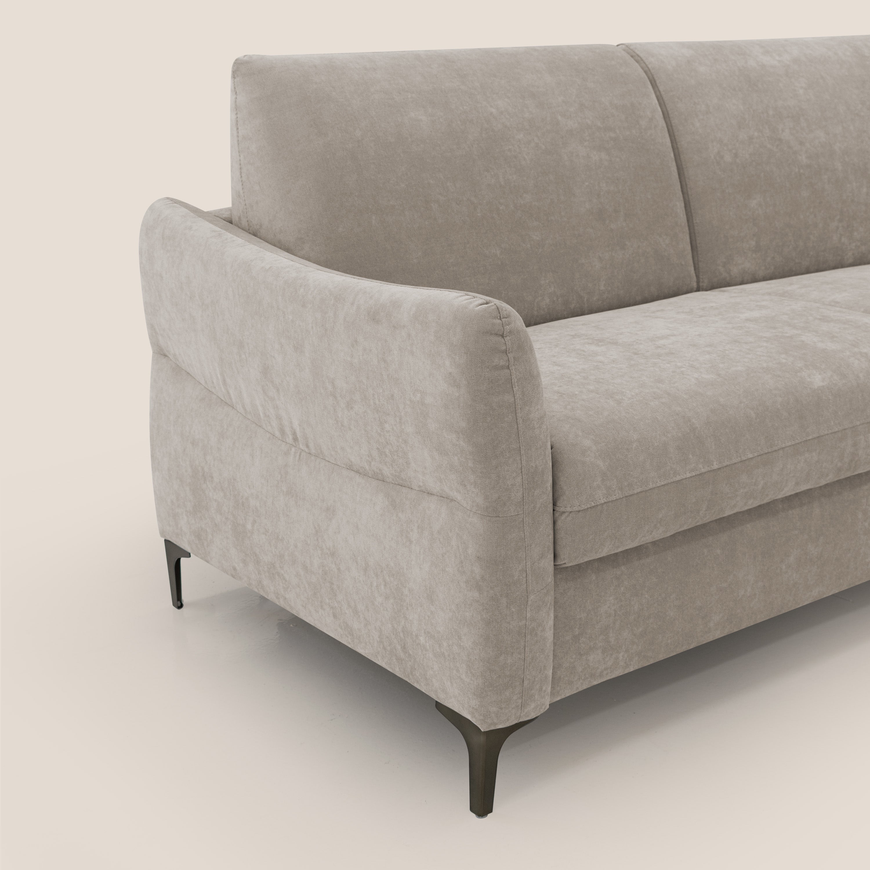 Dalia divano letto con materasso H18 cm e piedi alti in raffinato tessuto smacchiabile T17 beige - divani.store