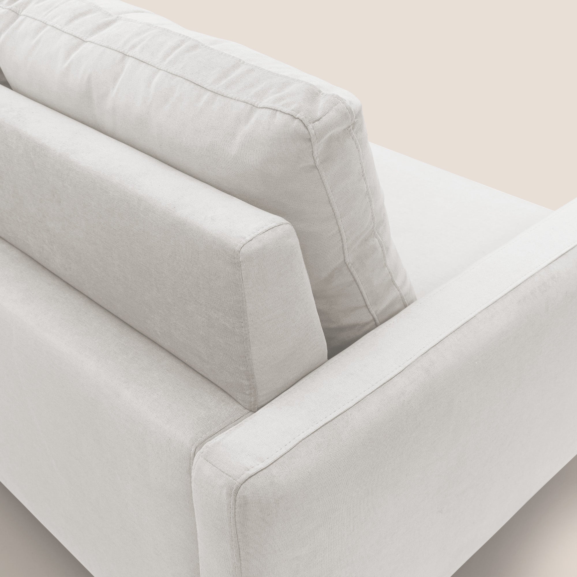 Matisse divano a 3 sedute allungabili e schienali in piuma d'oca in tessuto smacchiabile T17 bianco - divani.store