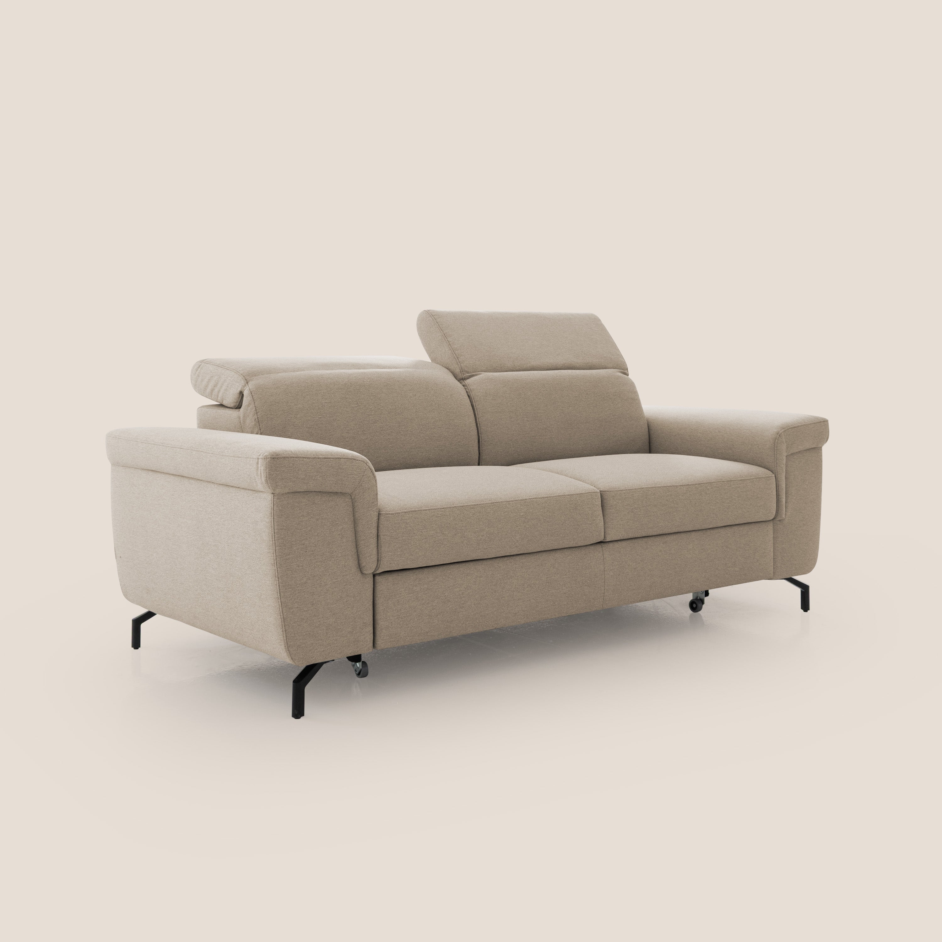 Aisha Divano con poggiapiedi estraibile piedini alti e poggiatesta reclinabili in tessuto Smacchiabile T05 beige - divani.store