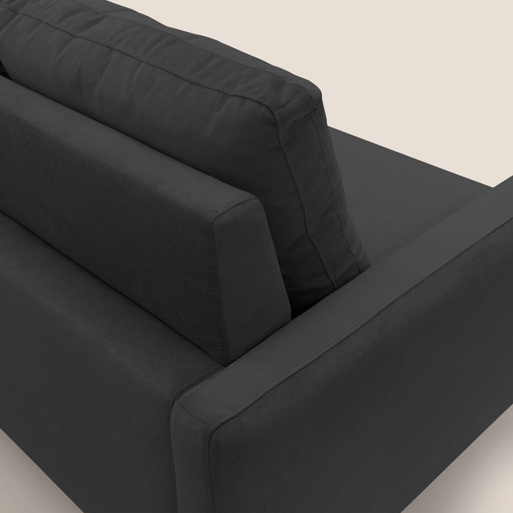 Matisse divano a 3 sedute allungabili e schienali in piuma d'oca in tessuto smacchiabile T17 nero - divani.store