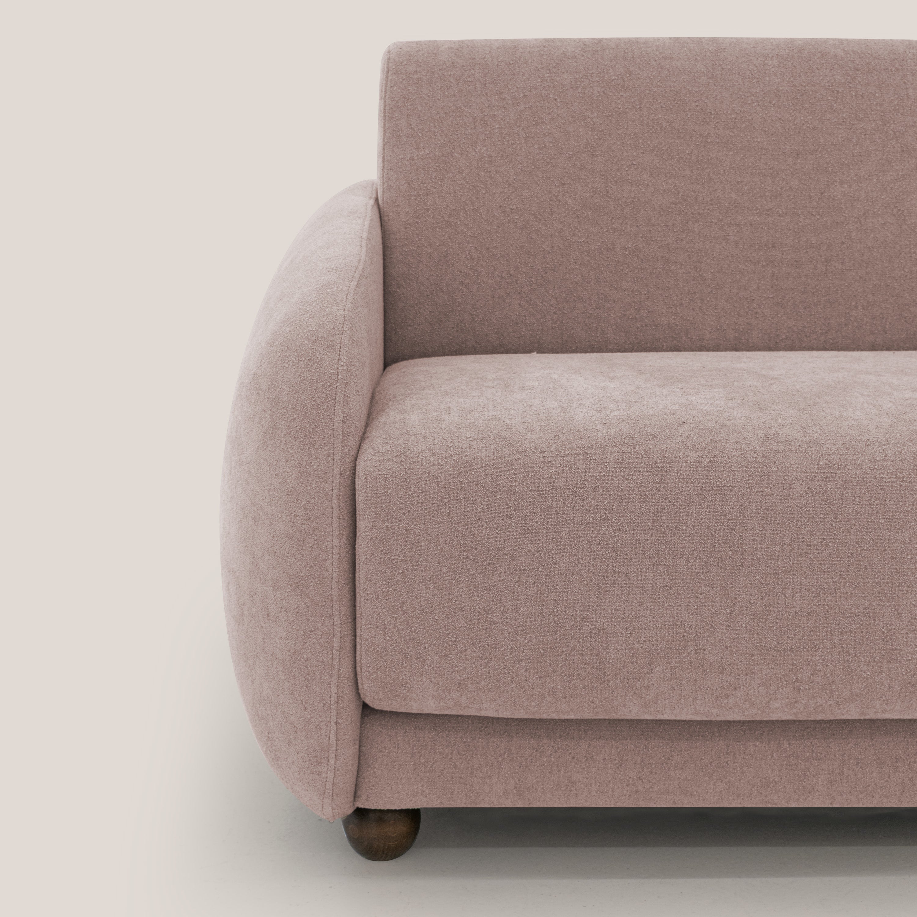 Giglio divano letto scandinavo japandi con materasso H18 cm in tessuto Bouclé impermeabile T07 rosa - divani.store