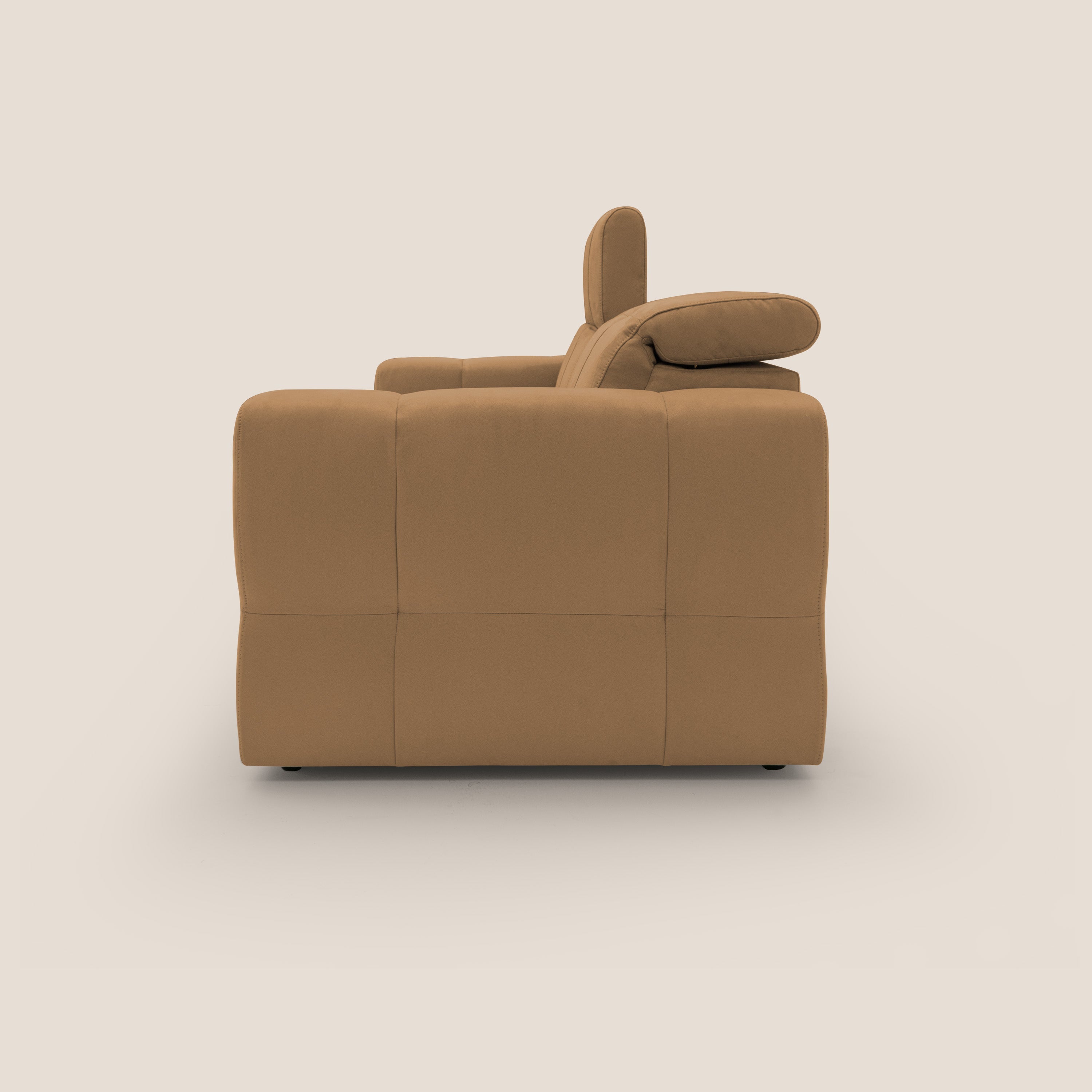 Kronos Divano con pouf estraibile poggiapiedi e poggiatesta reclinabili in morbida microfibra impermeabile T11 cuoio - divani.store