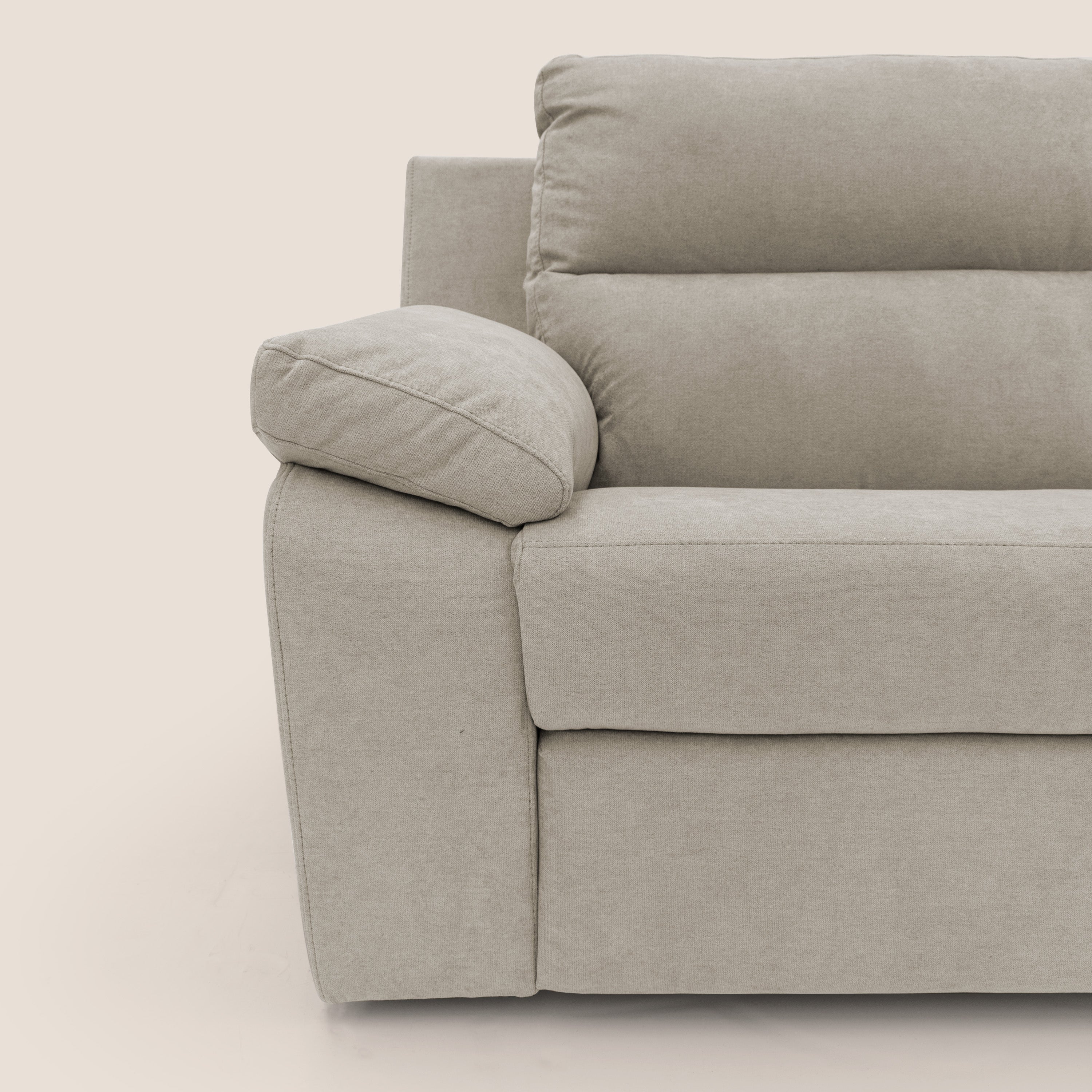 Romeo Divano relax con recliner elettrico in morbido tessuto impermeabile T02 panna - divani.store