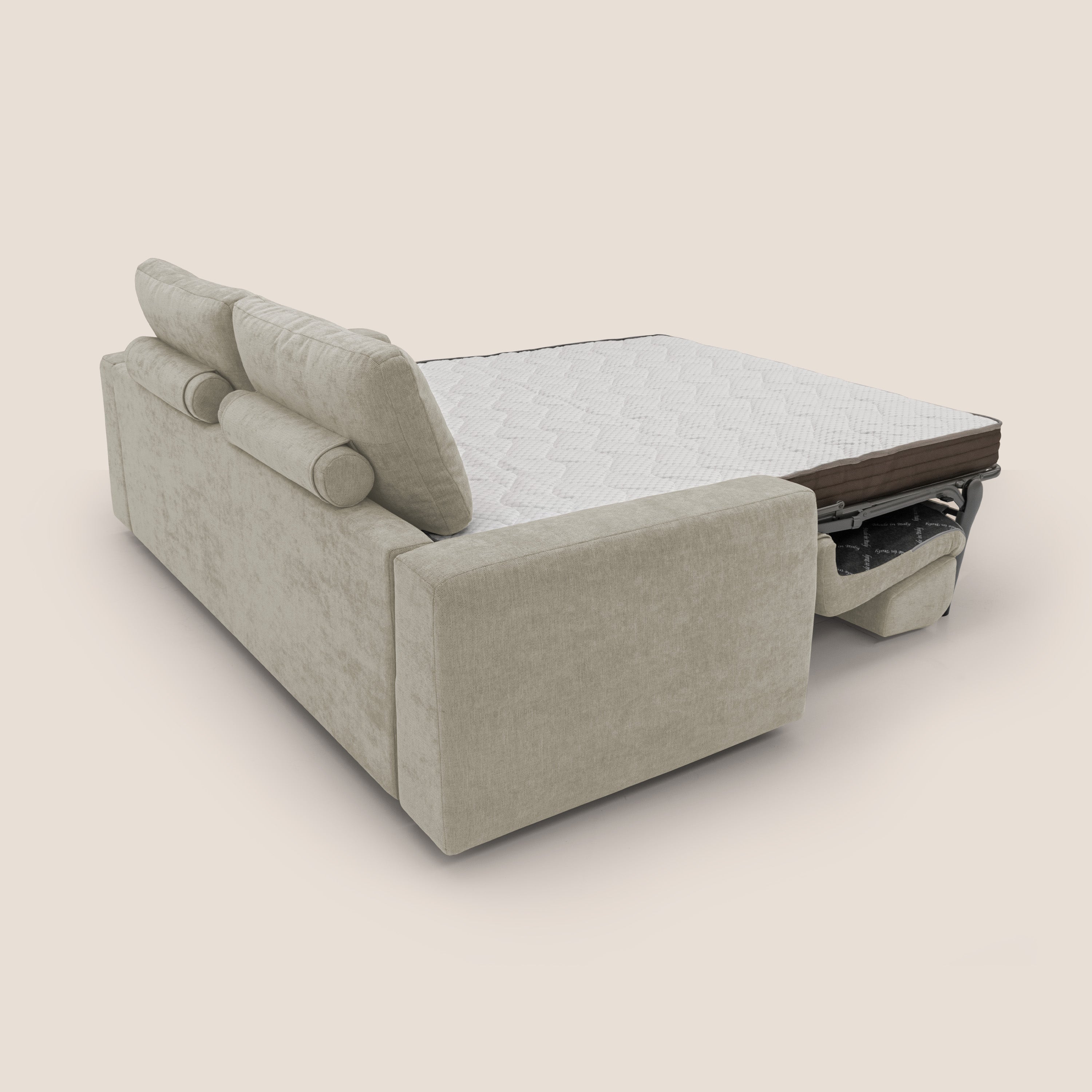 Freia Divano letto minimal materasso h15 cm con morbidi schienali in tessuto impermeabile T14 panna - divani.store
