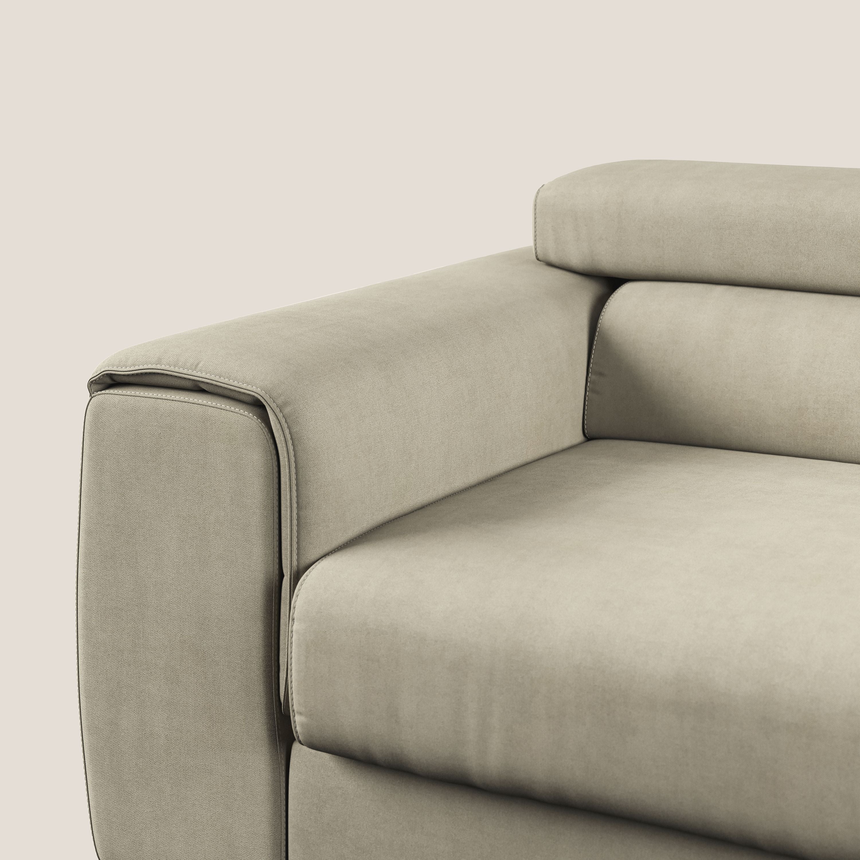 Zeno Divano con pouf estraibile poggiapiedi in tessuto morbido impermeabile T02 panna - divani.store