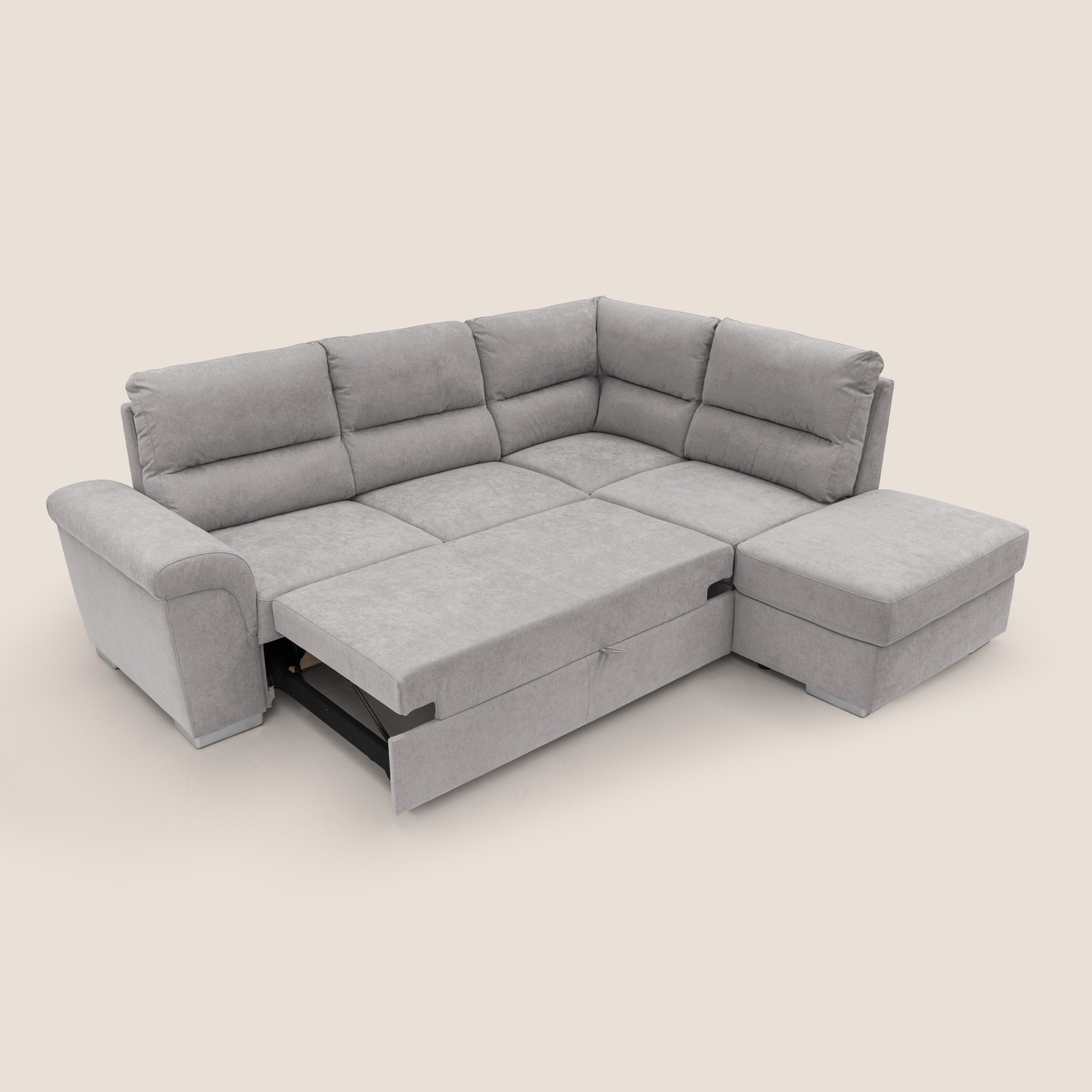 Minerva divano angolare con estraibile a cassettone e pouf contenitore in tessuto morbido impermeabile T02 grigio chiaro - divani.store