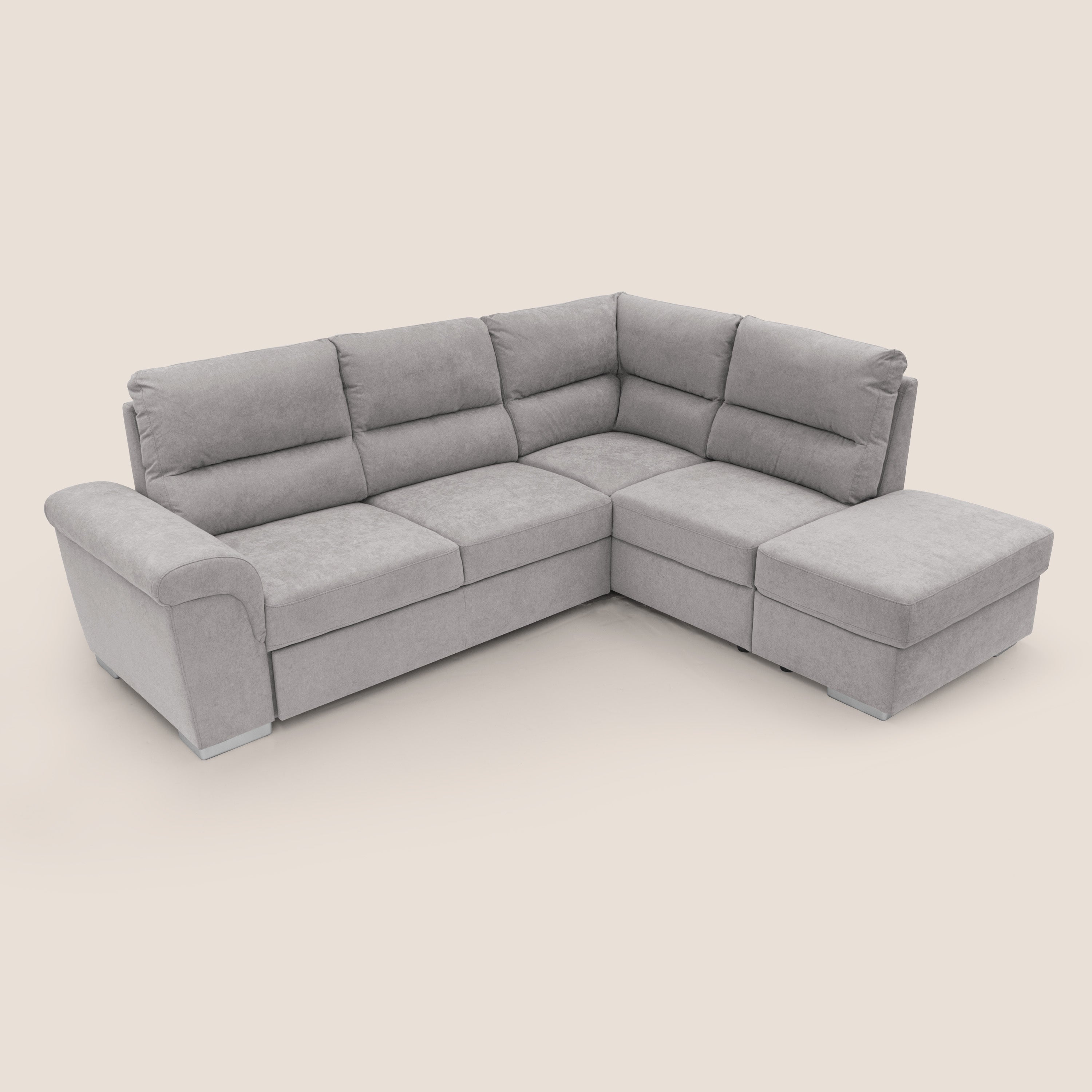 Minerva divano angolare con estraibile a cassettone e pouf contenitore in tessuto morbido impermeabile T02 grigio chiaro - divani.store