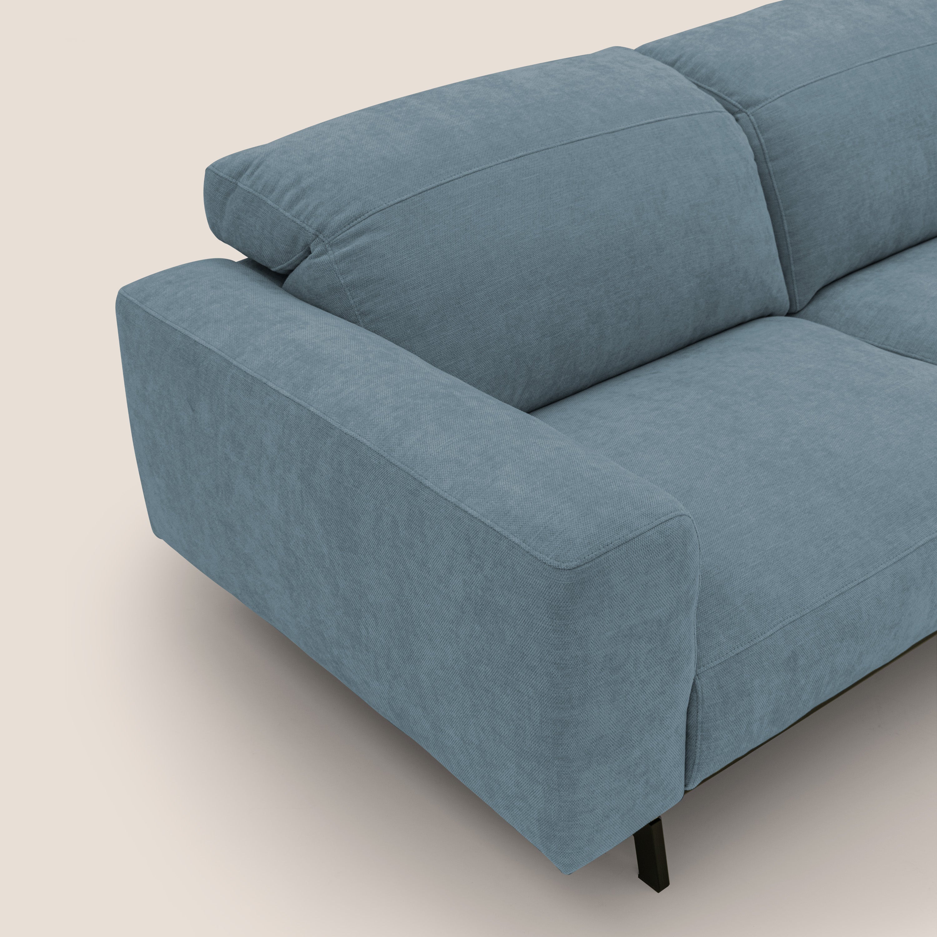 Sakura divano in piuma d'oca modulare componibile in morbido tessuto fiammato impermeabile T14 carta da zucchero - divani.store