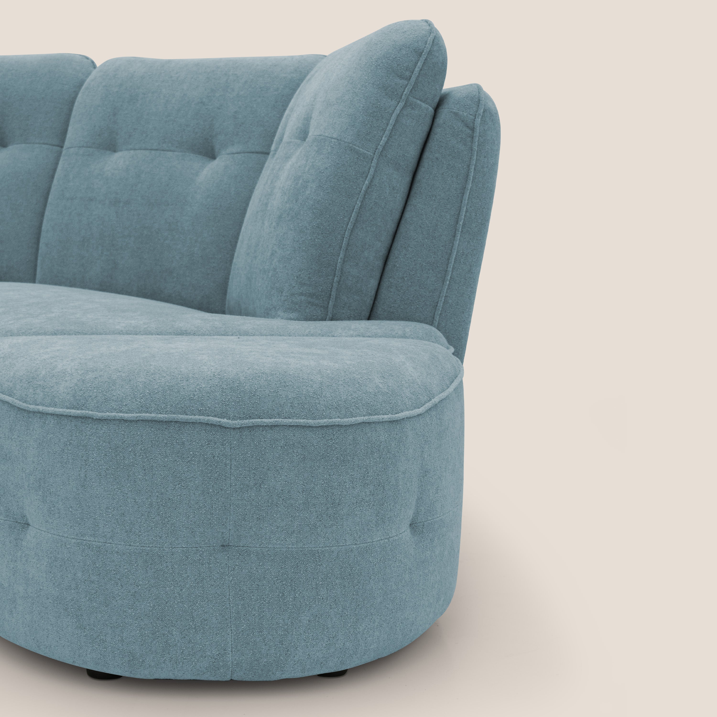 Cerbero divano angolare con pouf mobile in morbido bouclé impermeabile T07 carta da zucchero - divani.store