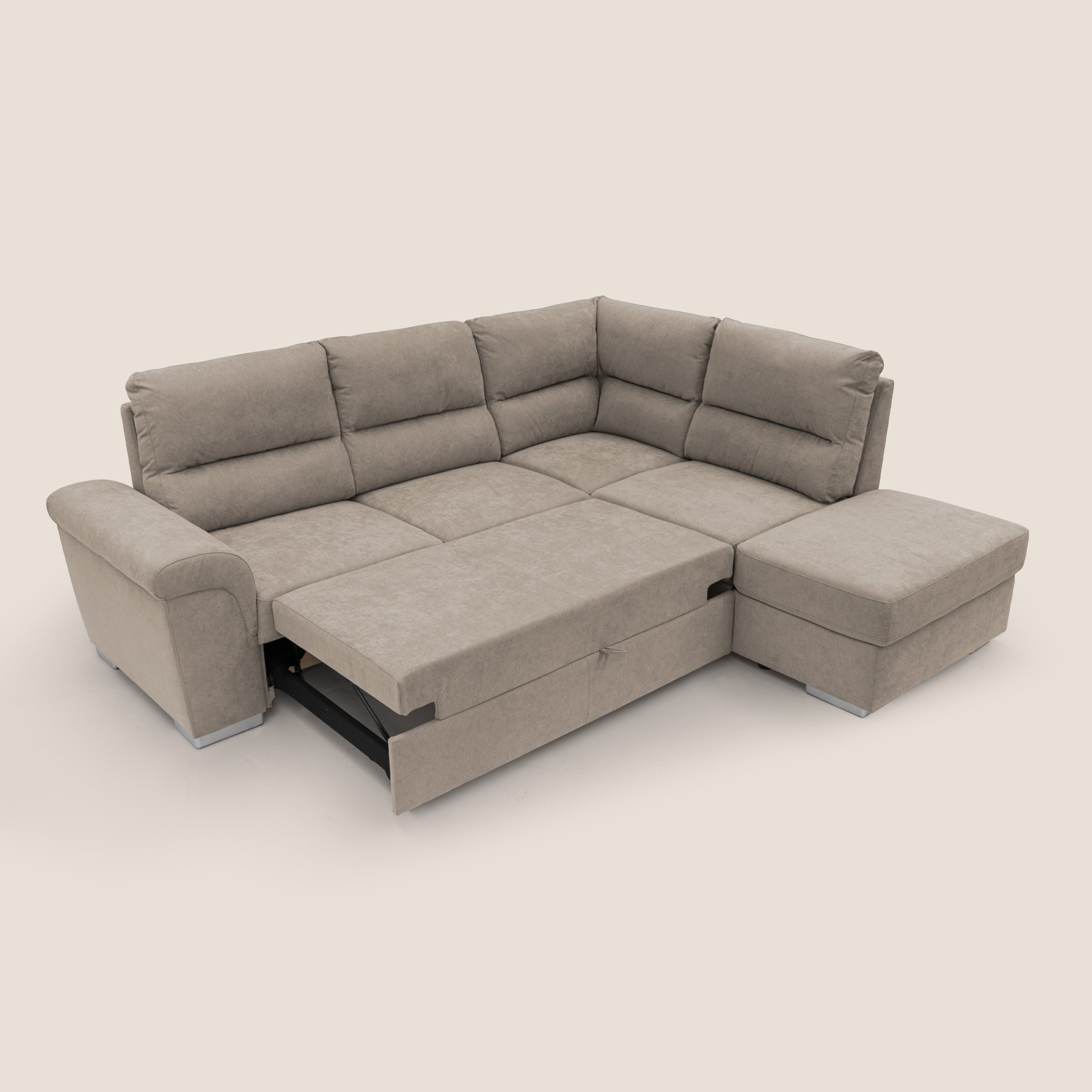 Minerva divano angolare con estraibile a cassettone e pouf contenitore in tessuto morbido impermeabile T02 beige - divani.store