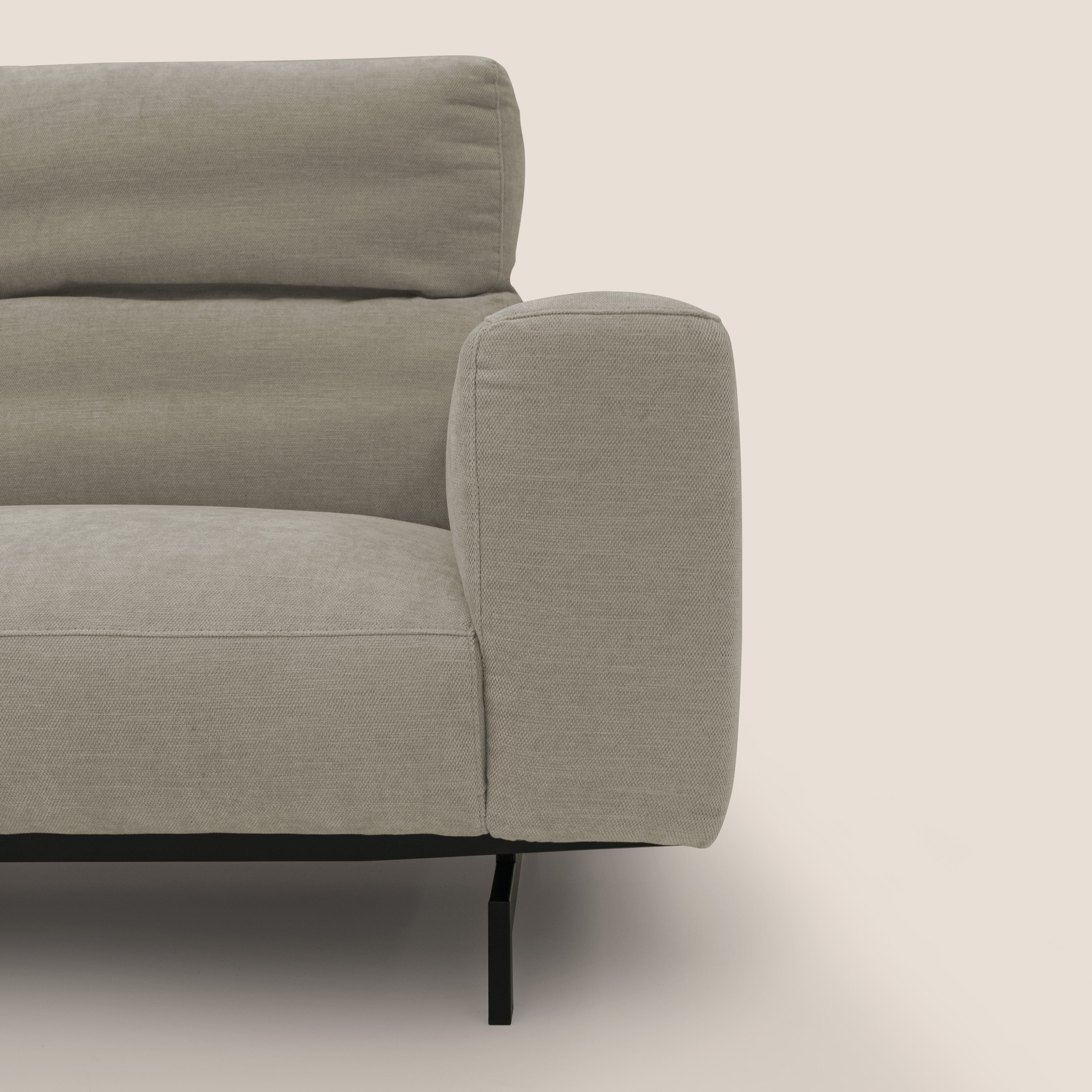 Sakura divano in piuma d'oca modulare componibile in morbido tessuto fiammato impermeabile T14 tortora - divani.store