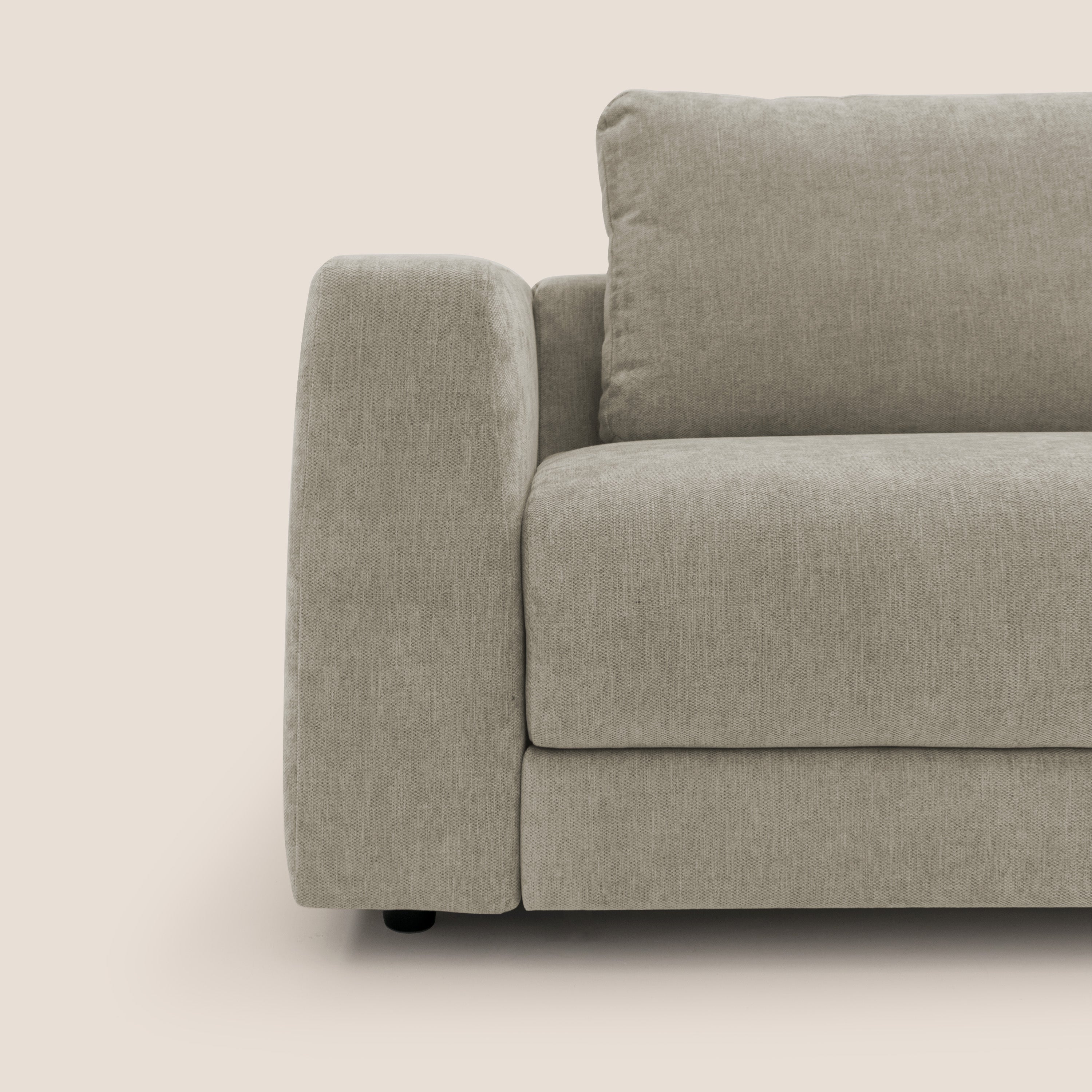 Freia Divano letto minimal materasso h15 cm con morbidi schienali in tessuto impermeabile T14 tortora - divani.store