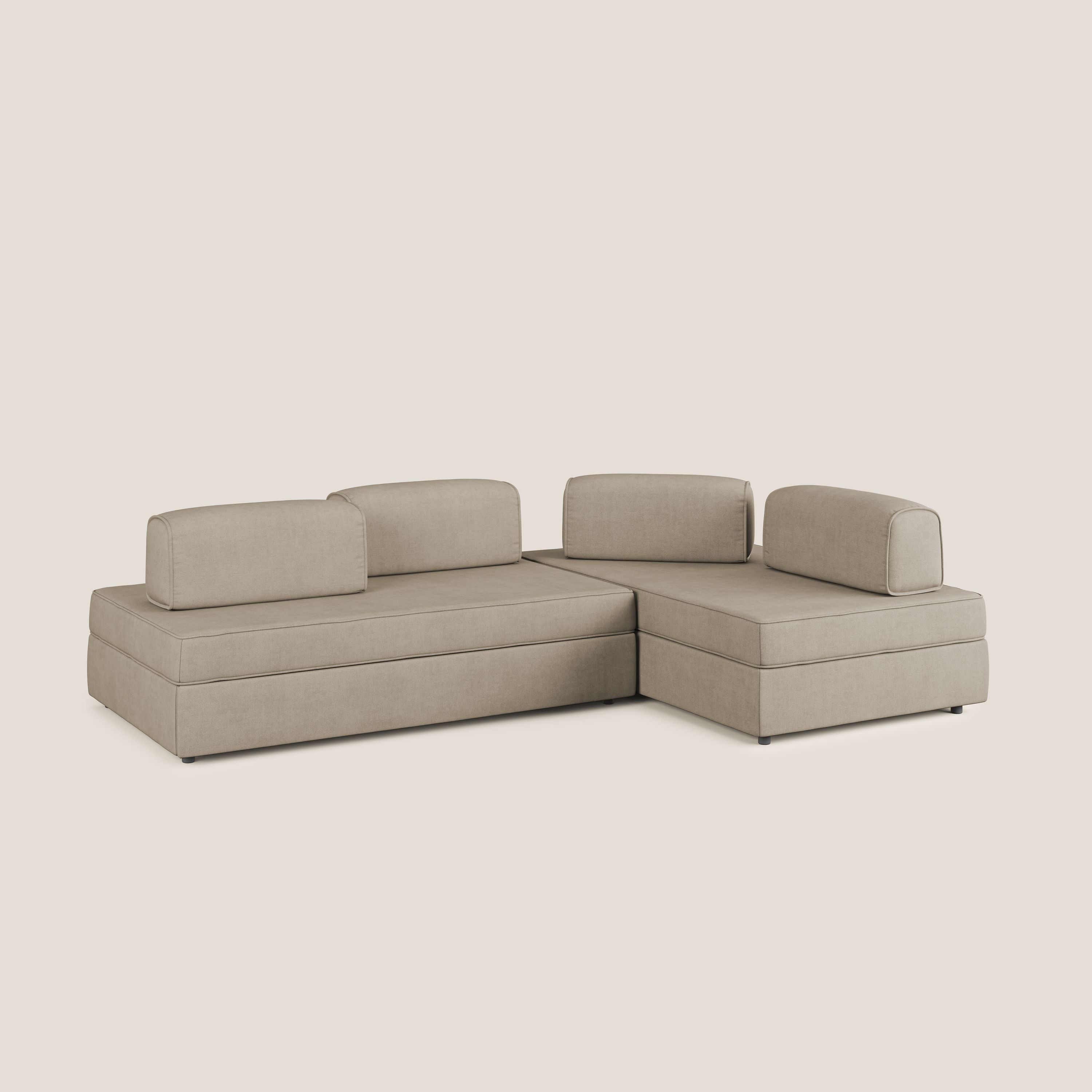 Liberty divano angolare con pouf estraibile e schienali movibili in tessuto morbido impermeabile T02 beige - divani.store