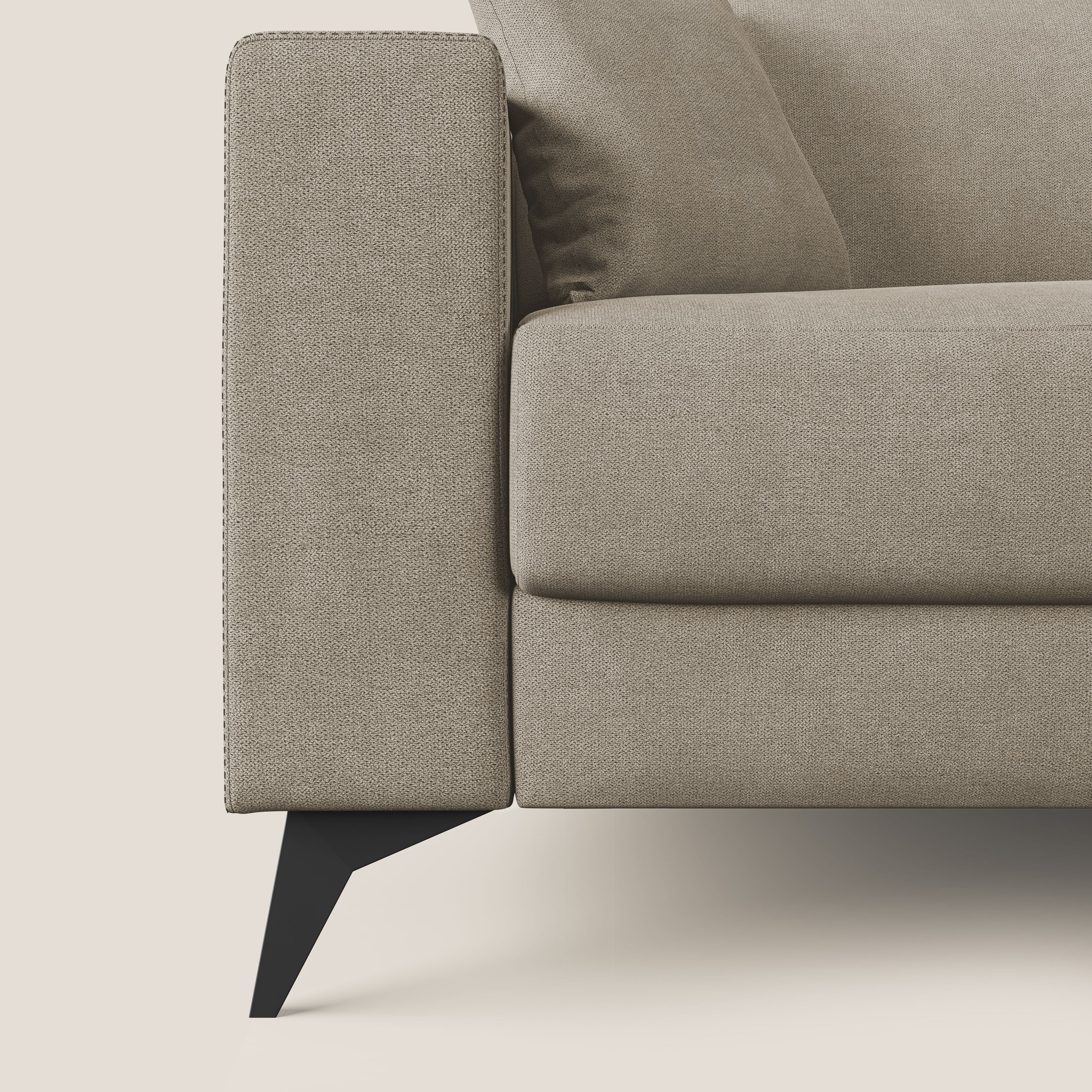 Pegaso divano letto angolare con poggiatesta reclinabili e rivestimento impermeabile T02 beige - divani.store