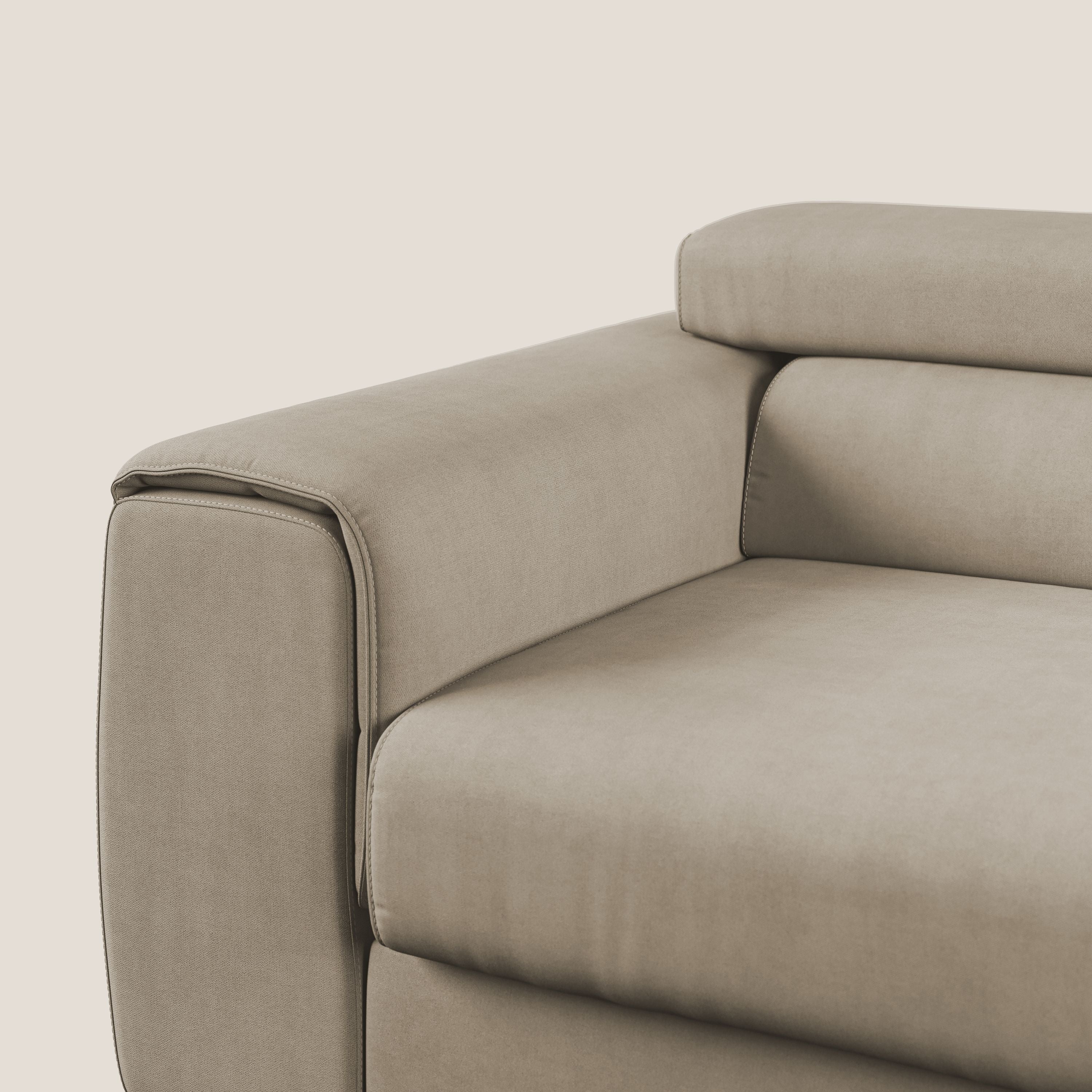 Zeno Divano con pouf estraibile poggiapiedi in tessuto morbido impermeabile T02 beige - divani.store