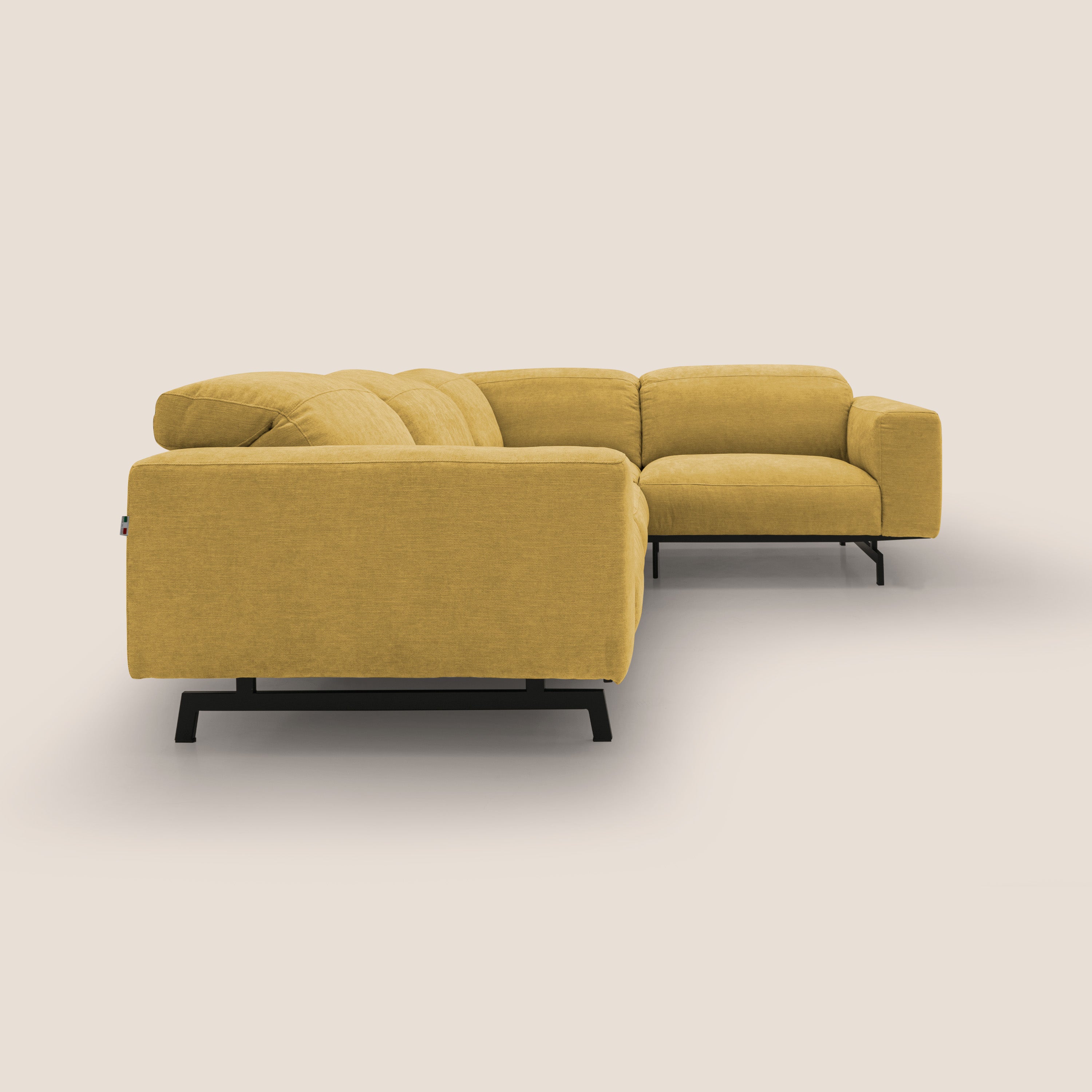 Sakura divano in piuma d'oca angolare REVERSIBILE in morbido tessuto fiammato impermeabile T14 giallo - divani.store