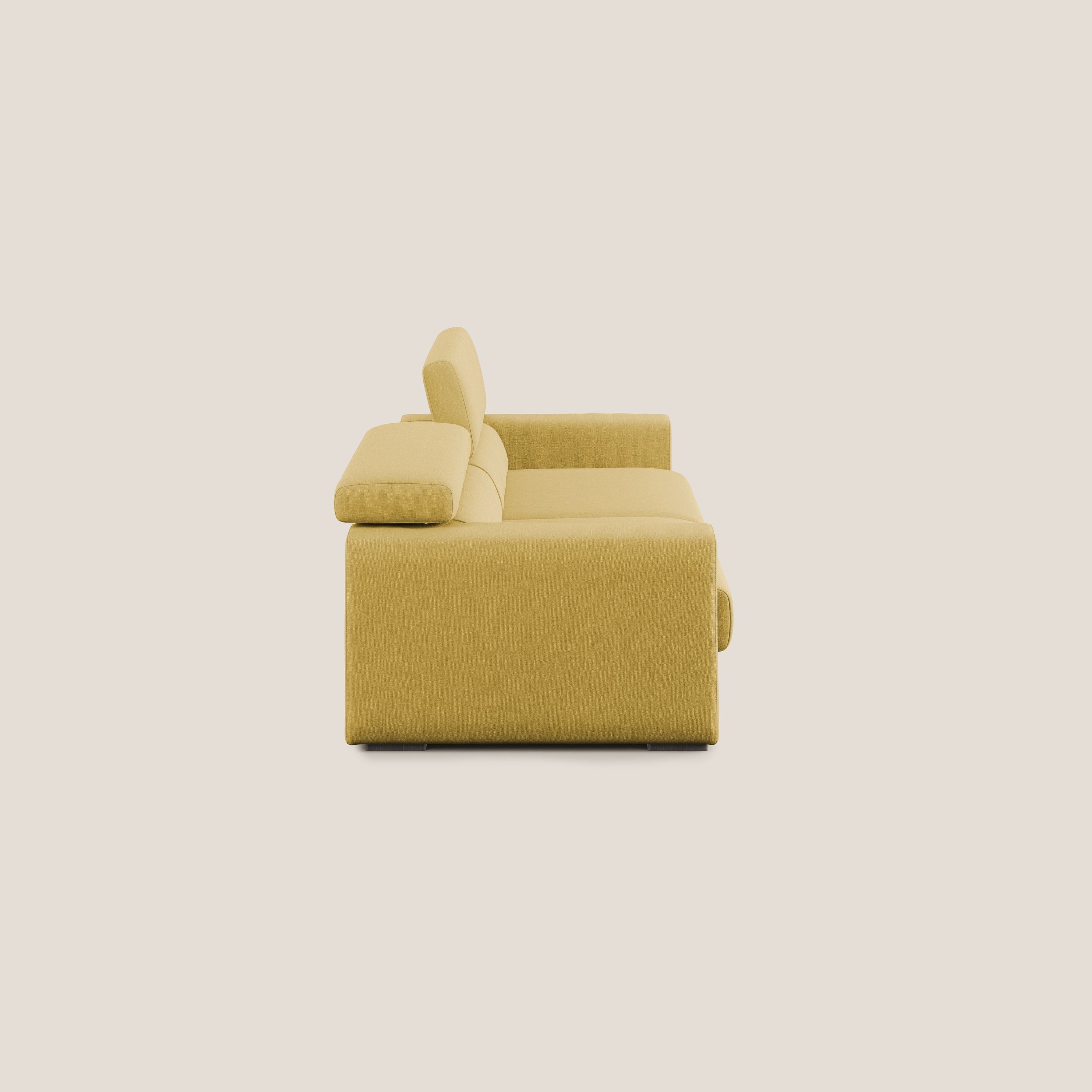 Dylan divano allungabile con pouf estraibile poggiapiedi in tessuto simil cotone impermeabile T13 giallo - divani.store