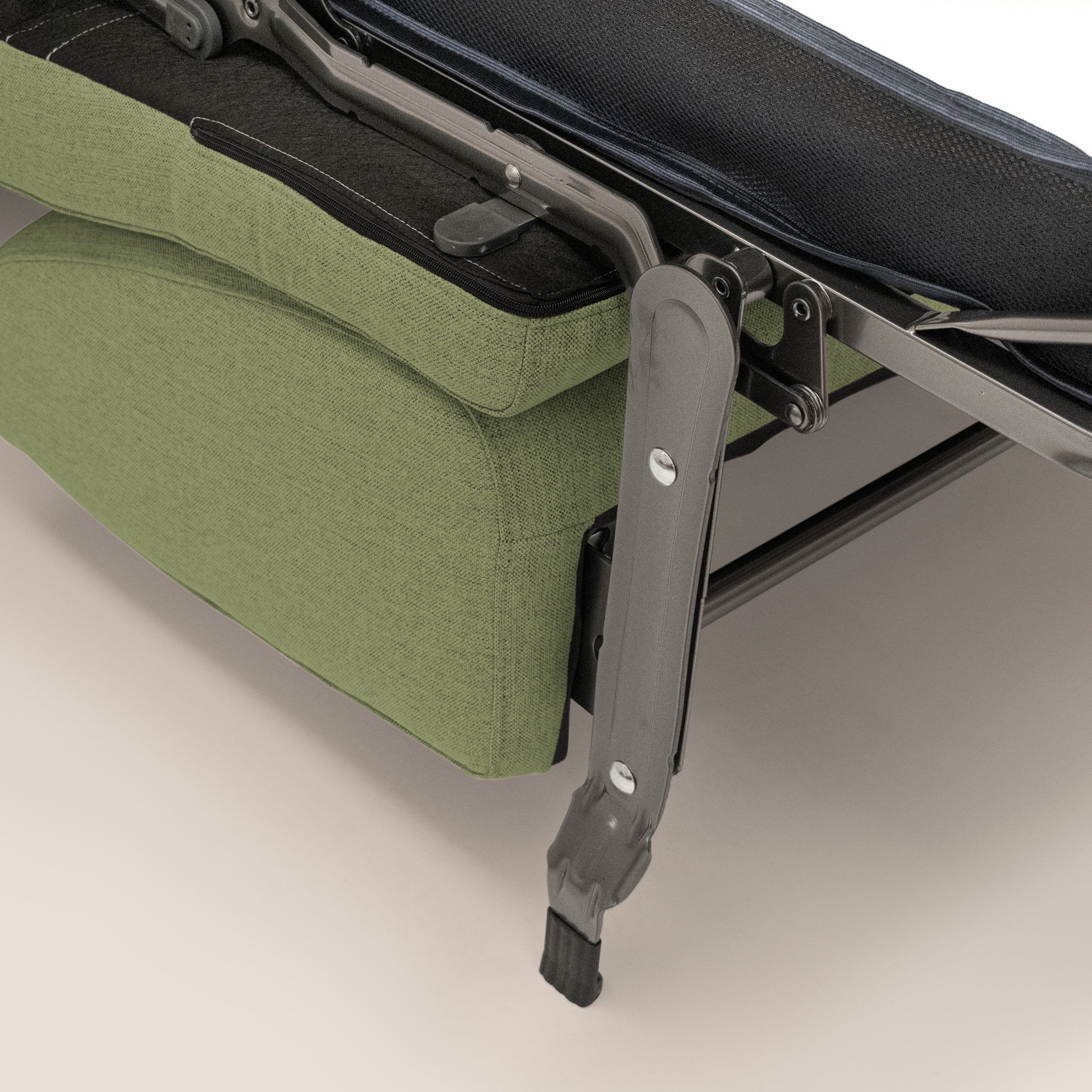 Scarlet Schlafsofa aus wasserfestem Baumwollmischgewebe T19 grün