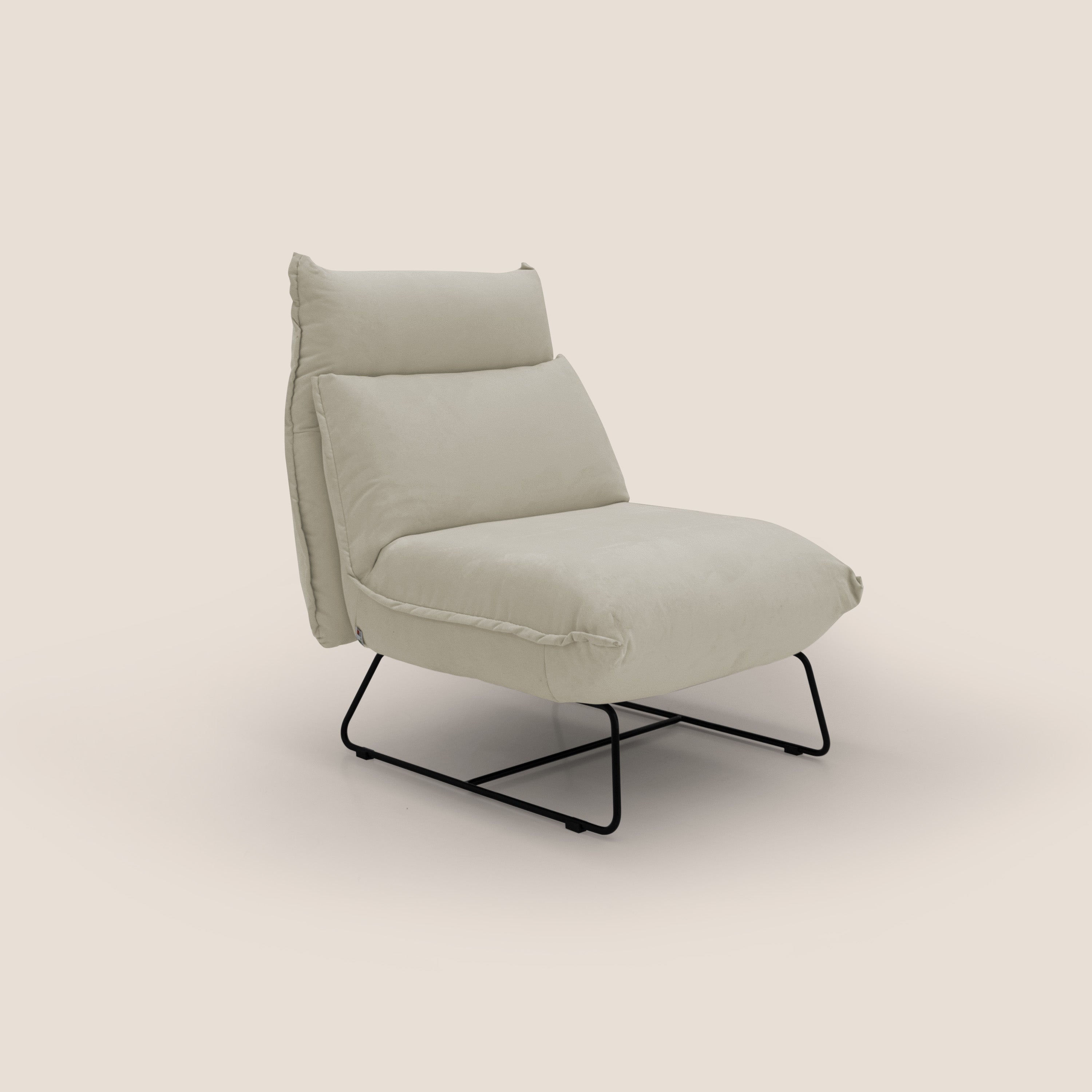 Tessa Poltroncina dal design moderno in morbida microfibra smacchiabile T11 panna - divani.store