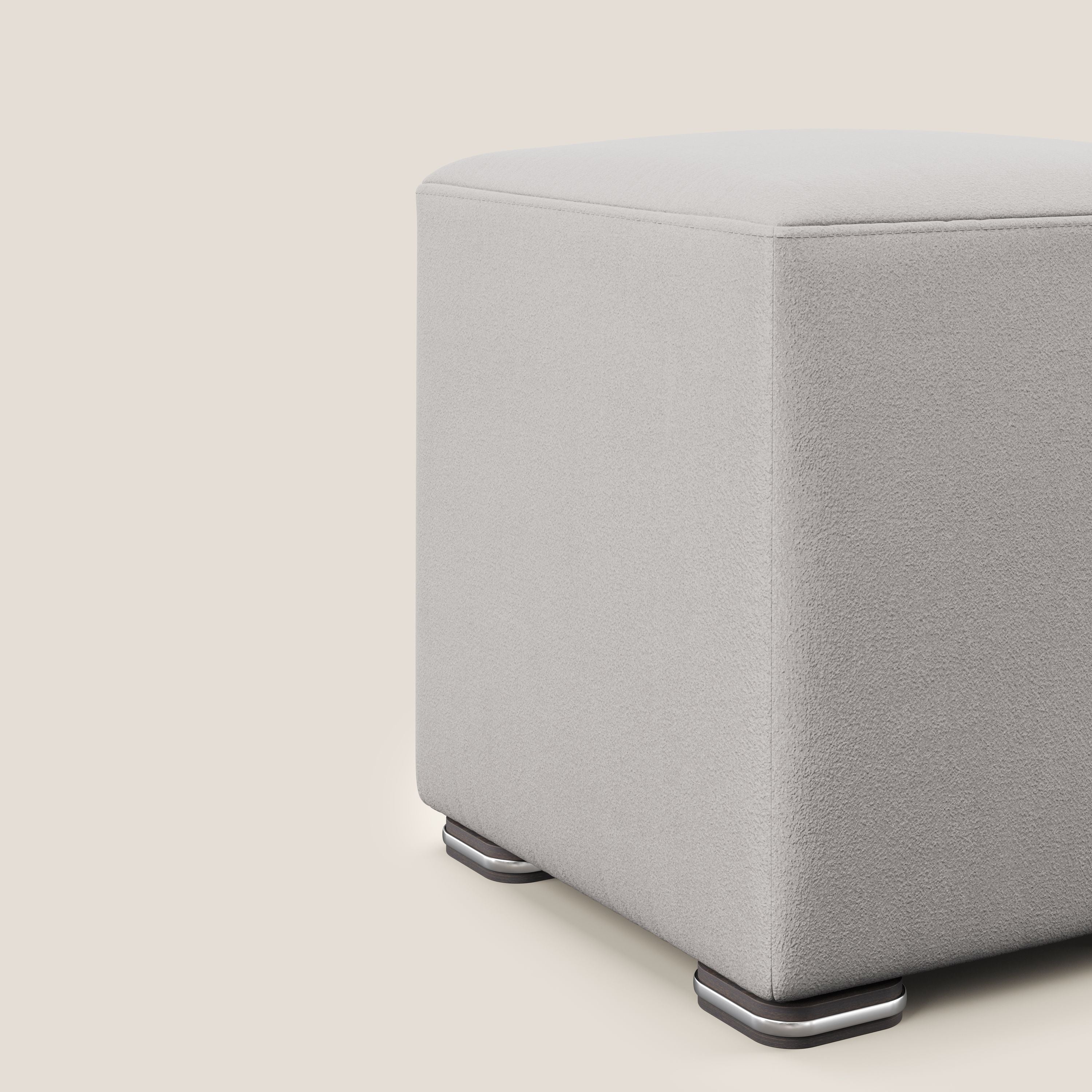 Cube pouf in microfibra smacchiabile T11 grigio chiaro - divani.store