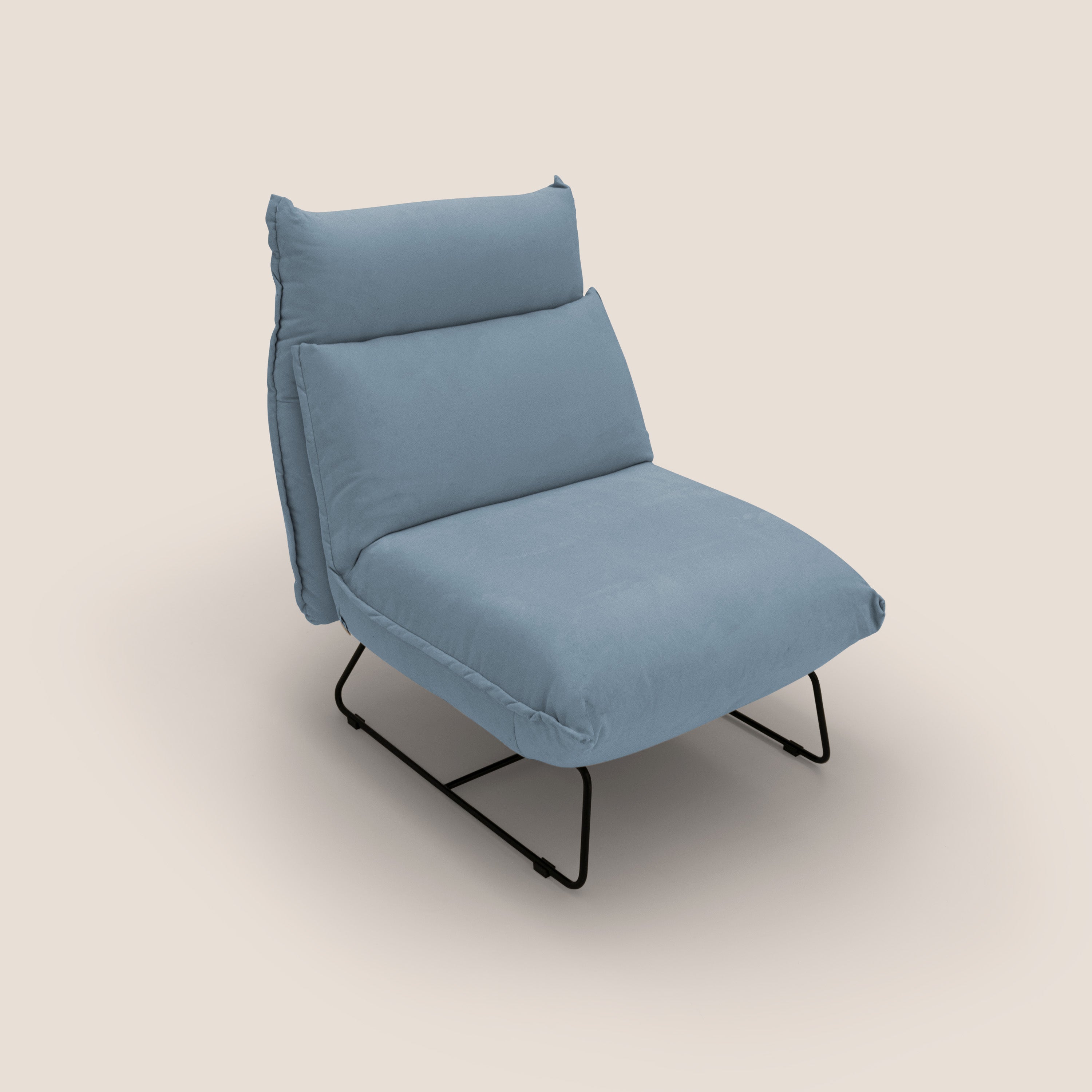 Tessa Poltroncina dal design moderno in morbida microfibra smacchiabile T11 carta da zucchero - divani.store