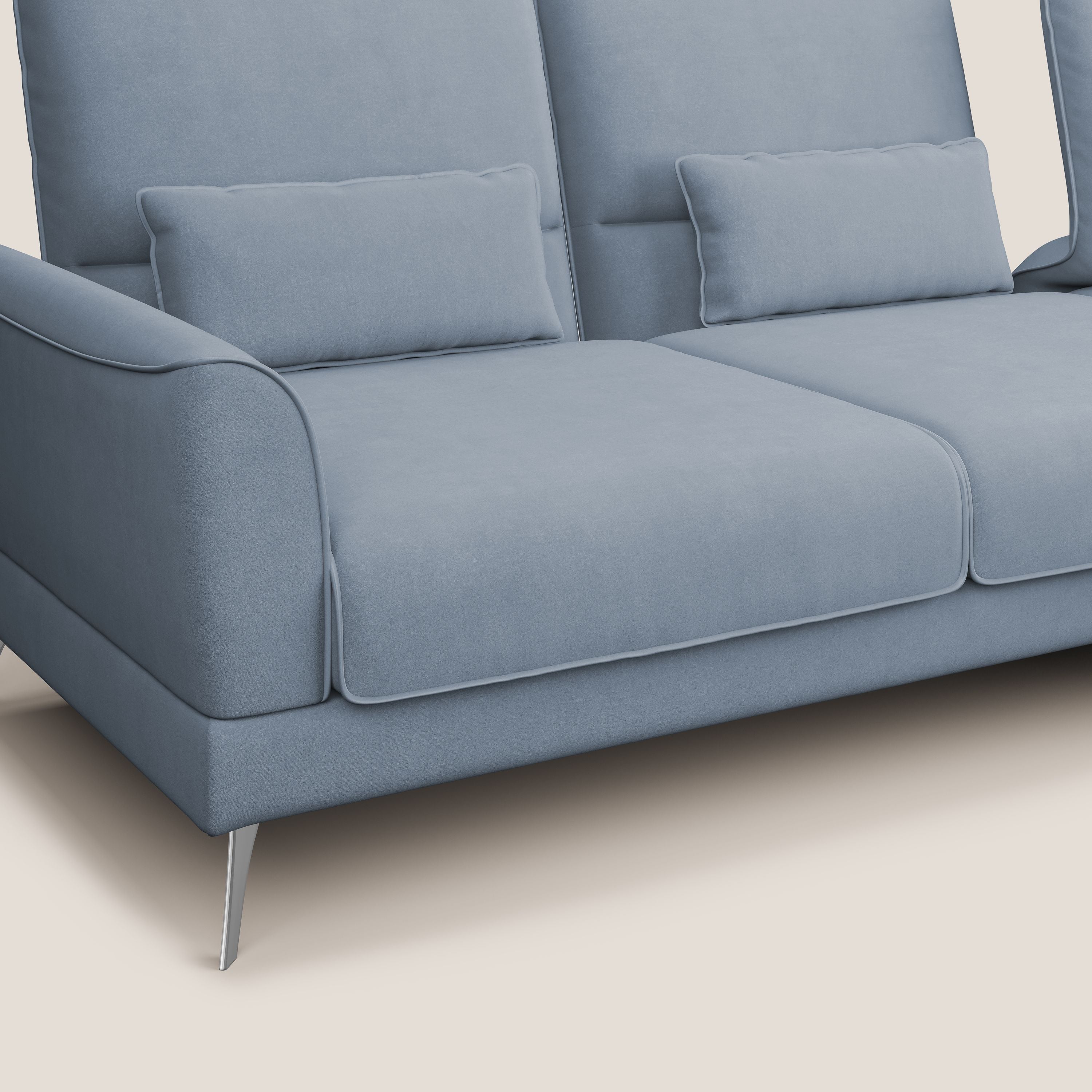 Tommy Divano angolare con relax e schienali traslanti in microfibra smacchiabile T11 carta da zucchero - divani.store