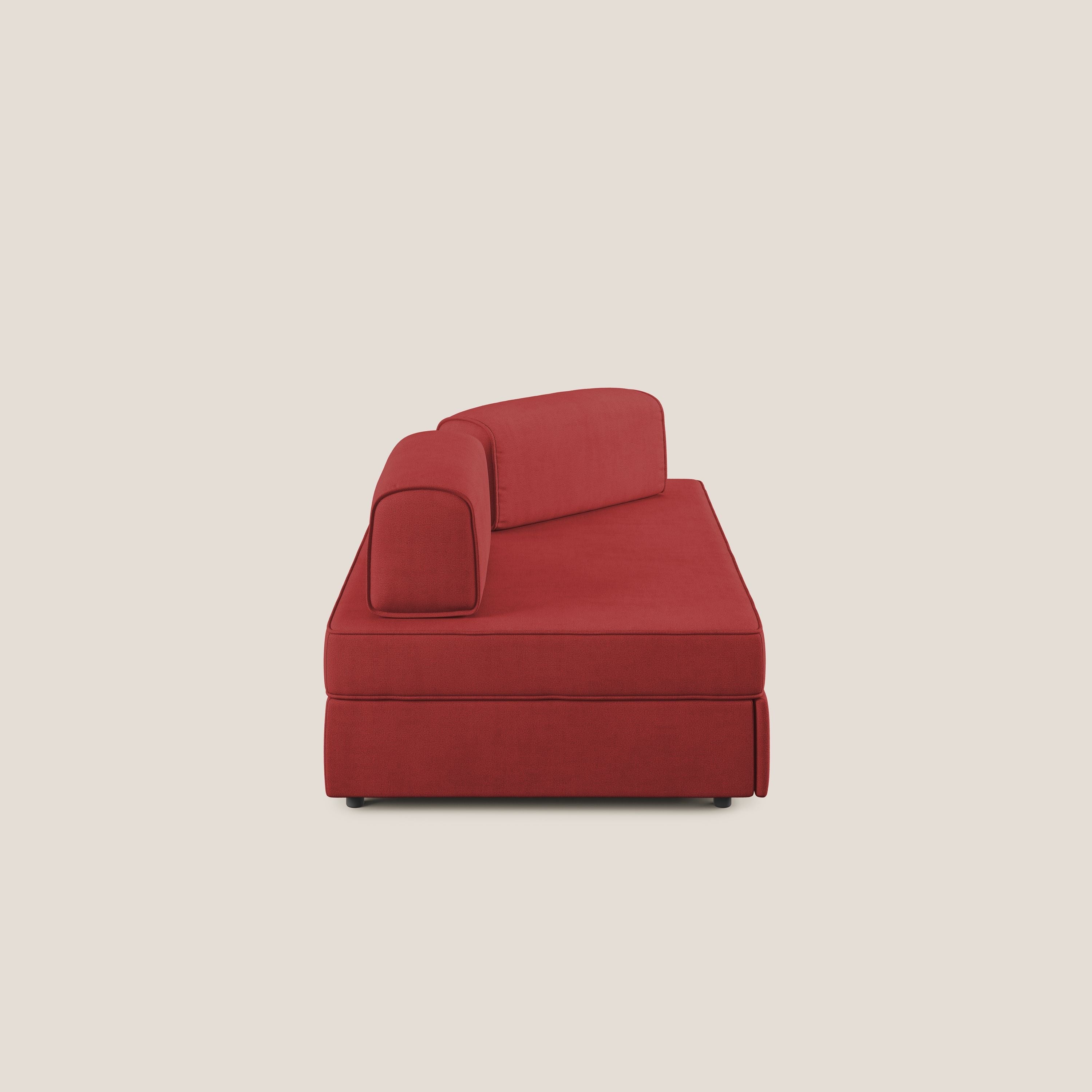 Liberty divano con pouf estraibile e schienali movibili in tessuto morbido impermeabile T02 rosso - divani.store