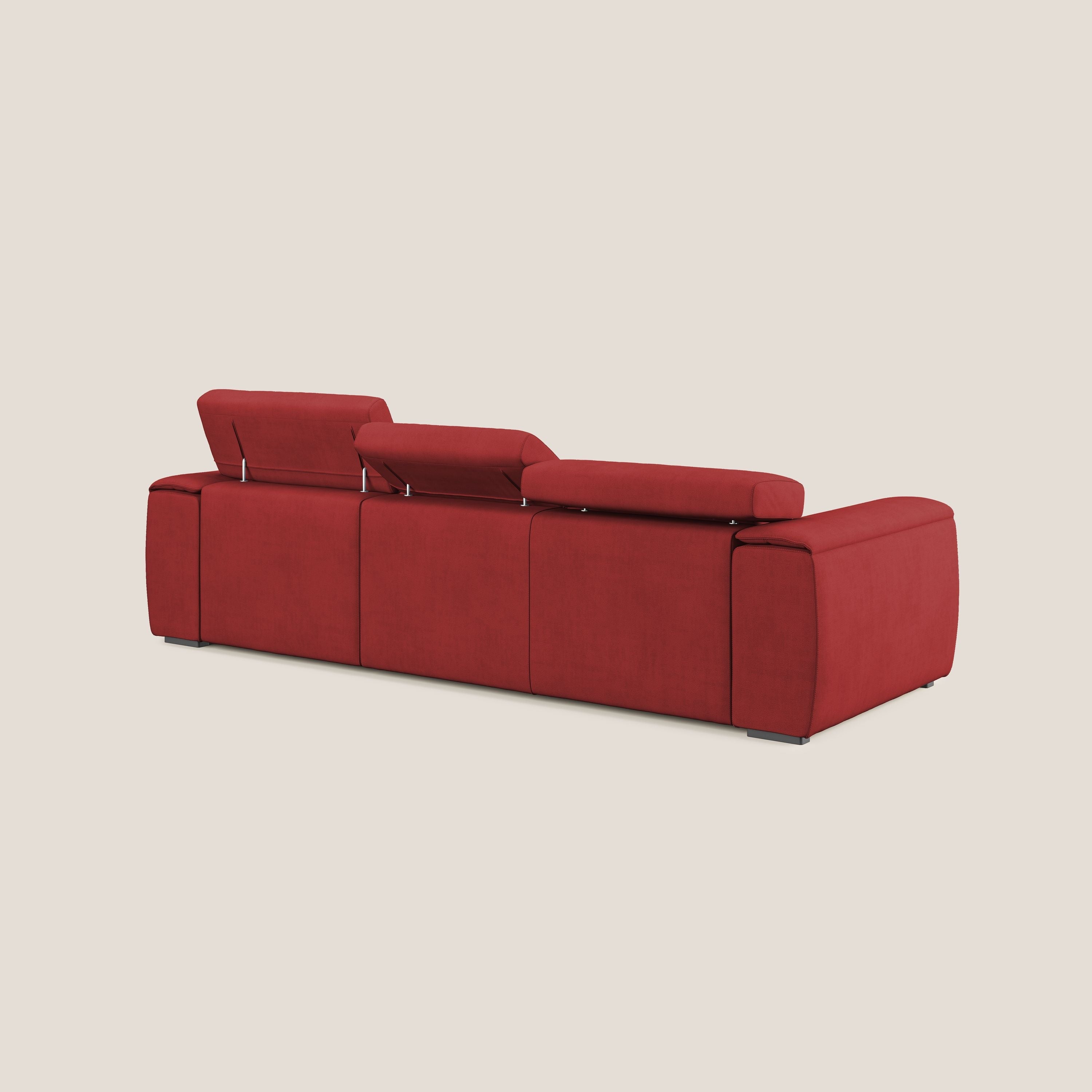 Zeno Divano con pouf estraibile poggiapiedi a 3 sedute in tessuto morbido impermeabile T02 rosso - divani.store